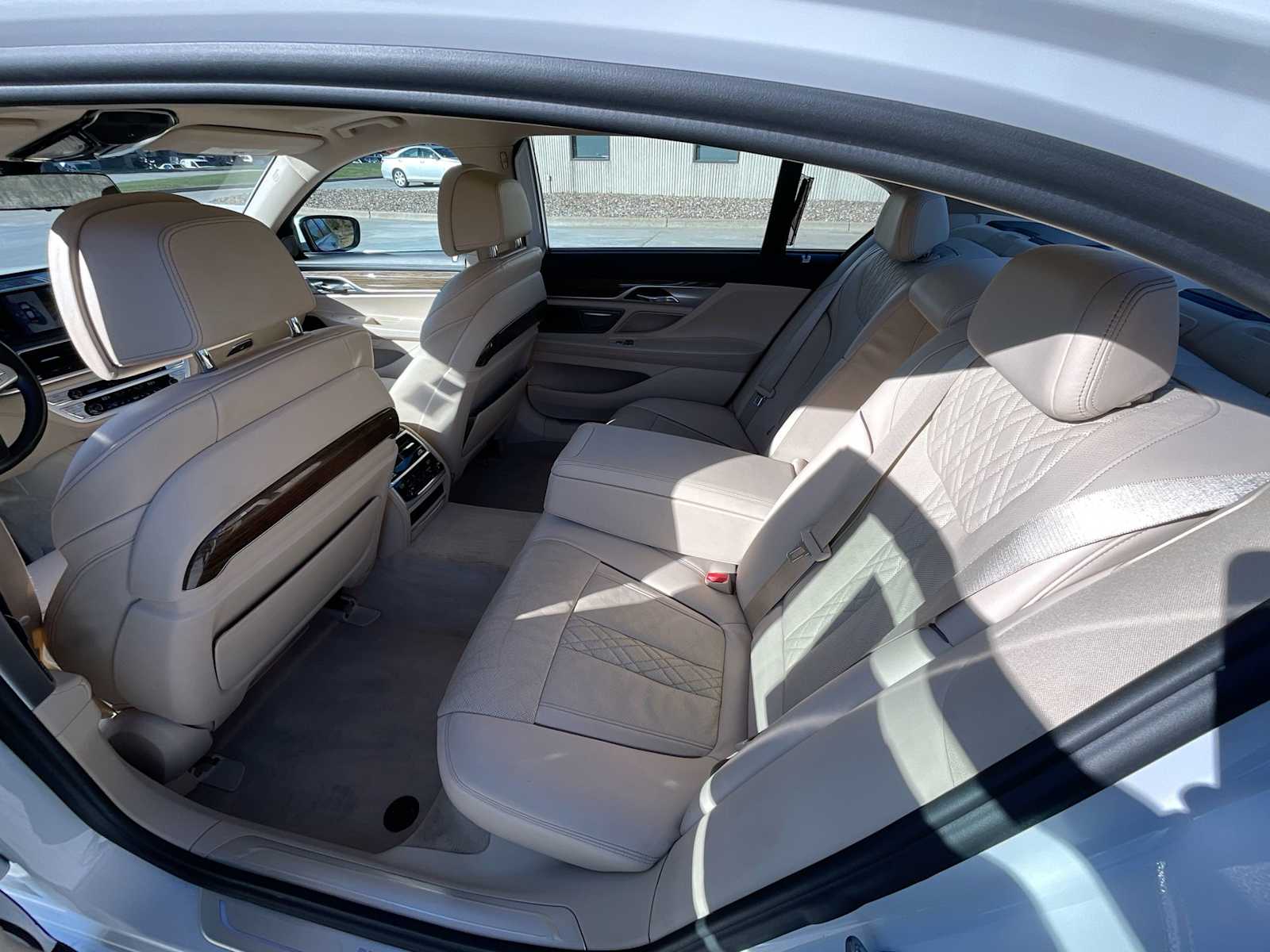 Thumbnail: 2018 BMW 7 Series - 12