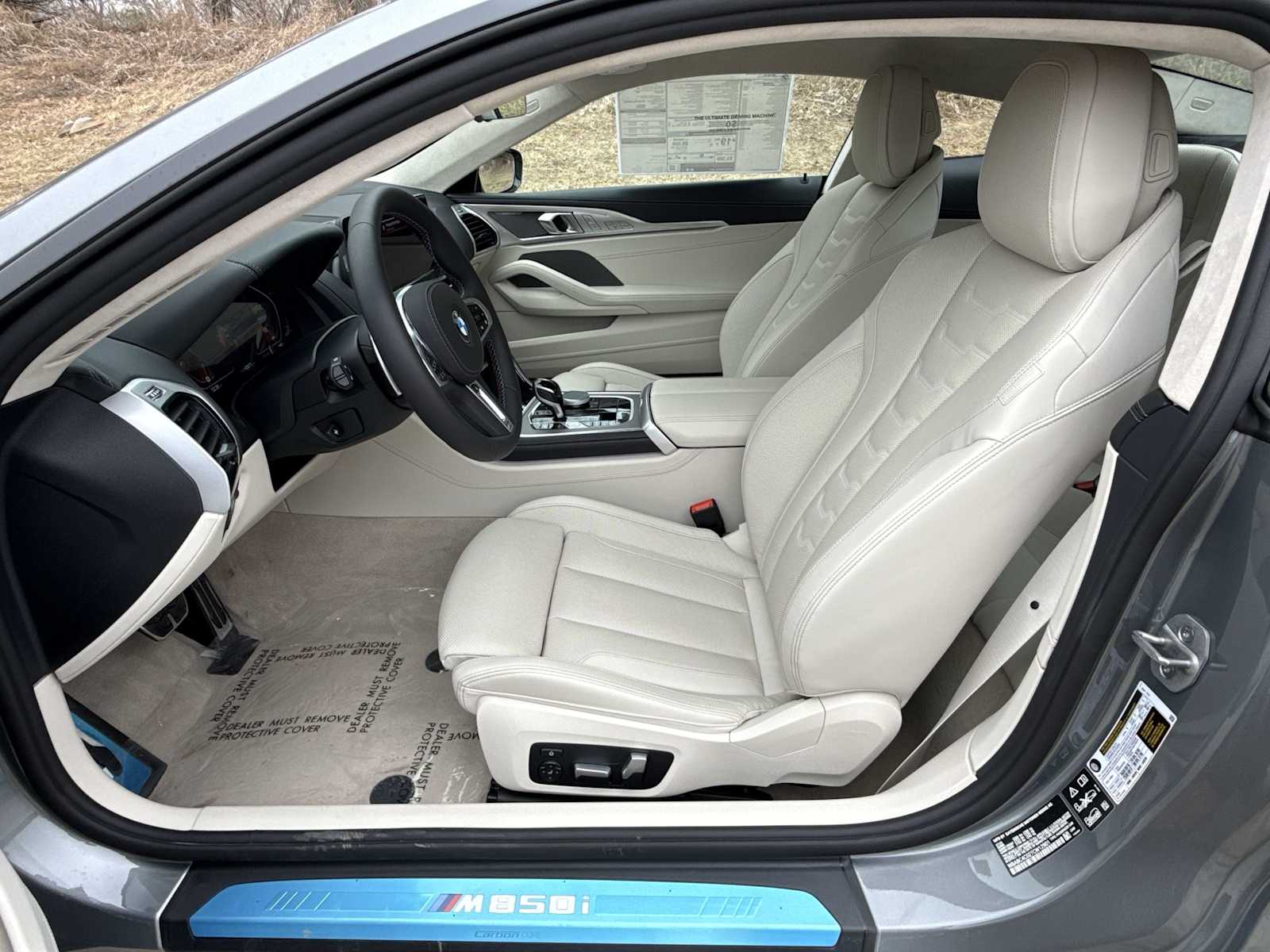 2026 BMW 8 Series M850i - Photo 8