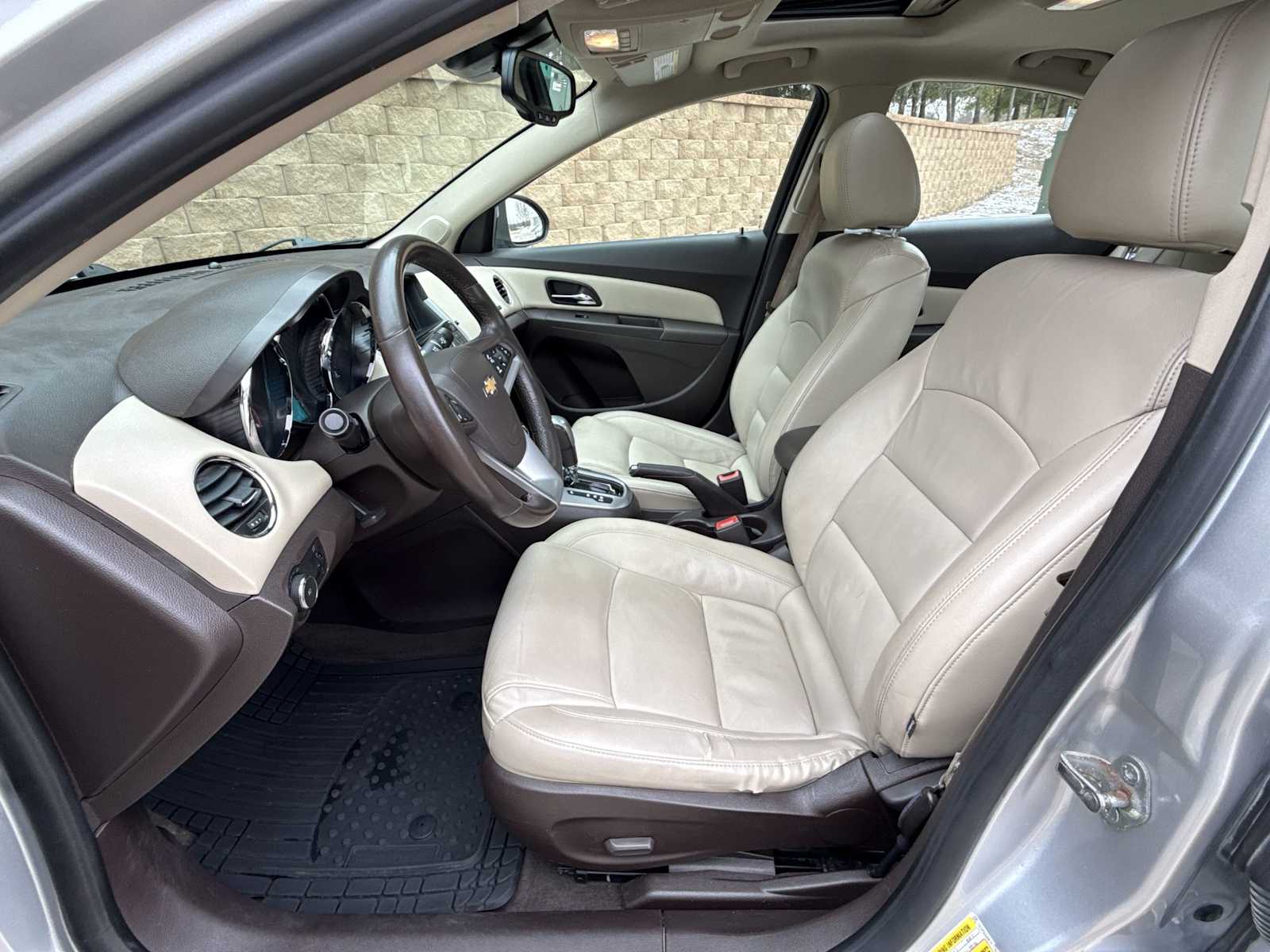 Thumbnail: 2014 Chevrolet Cruze - 10