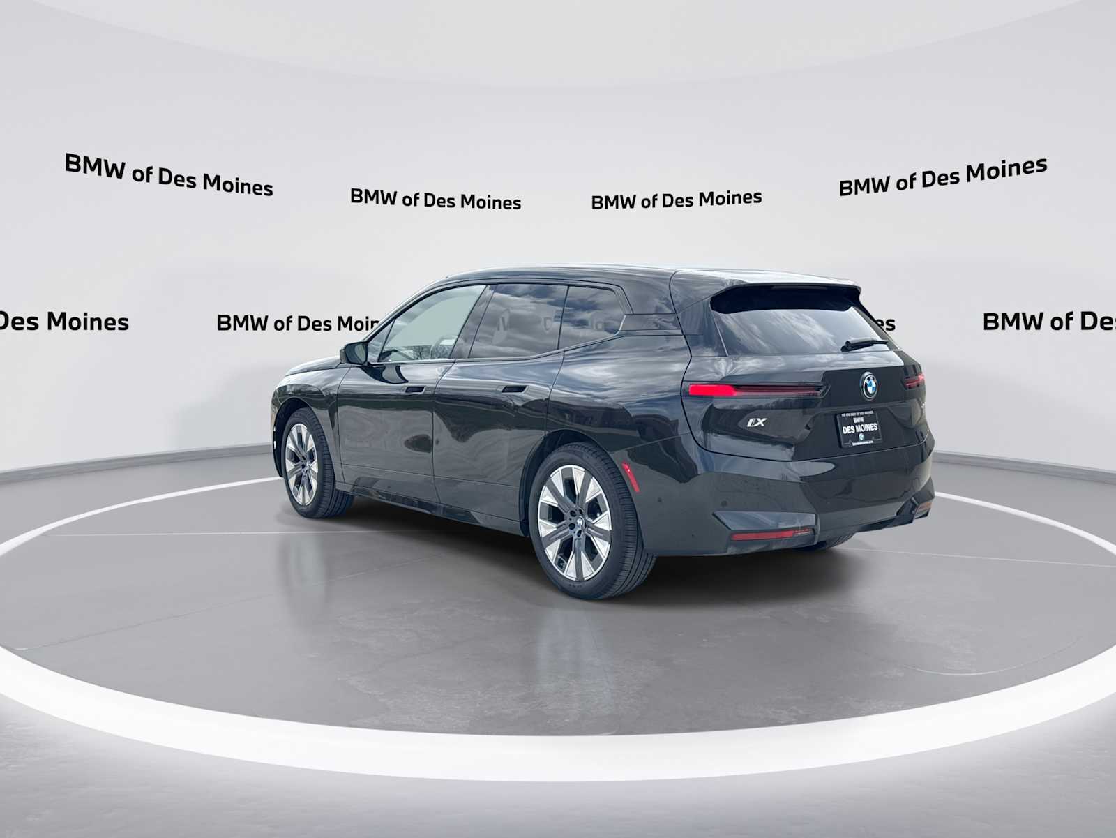 Thumbnail: 2026 BMW iX - 6