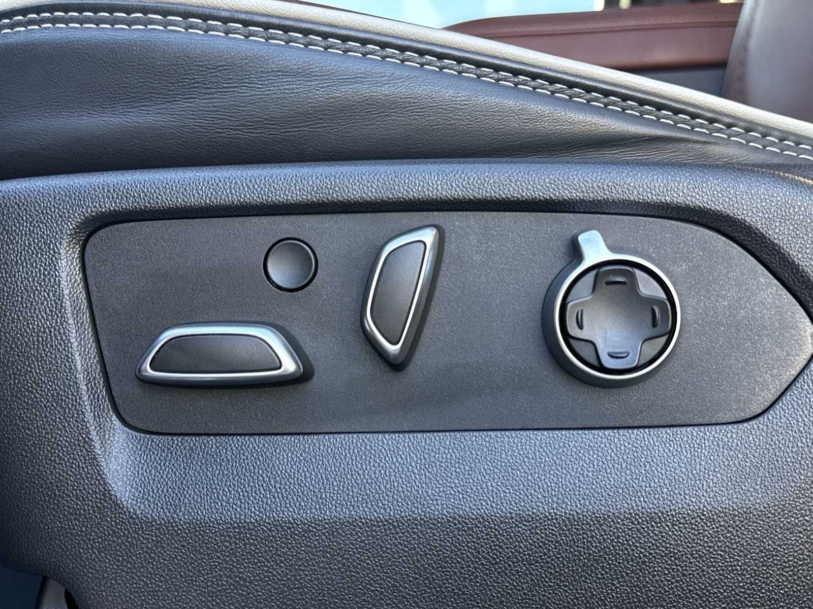 Thumbnail: 2023 GMC Sierra 1500 - 18