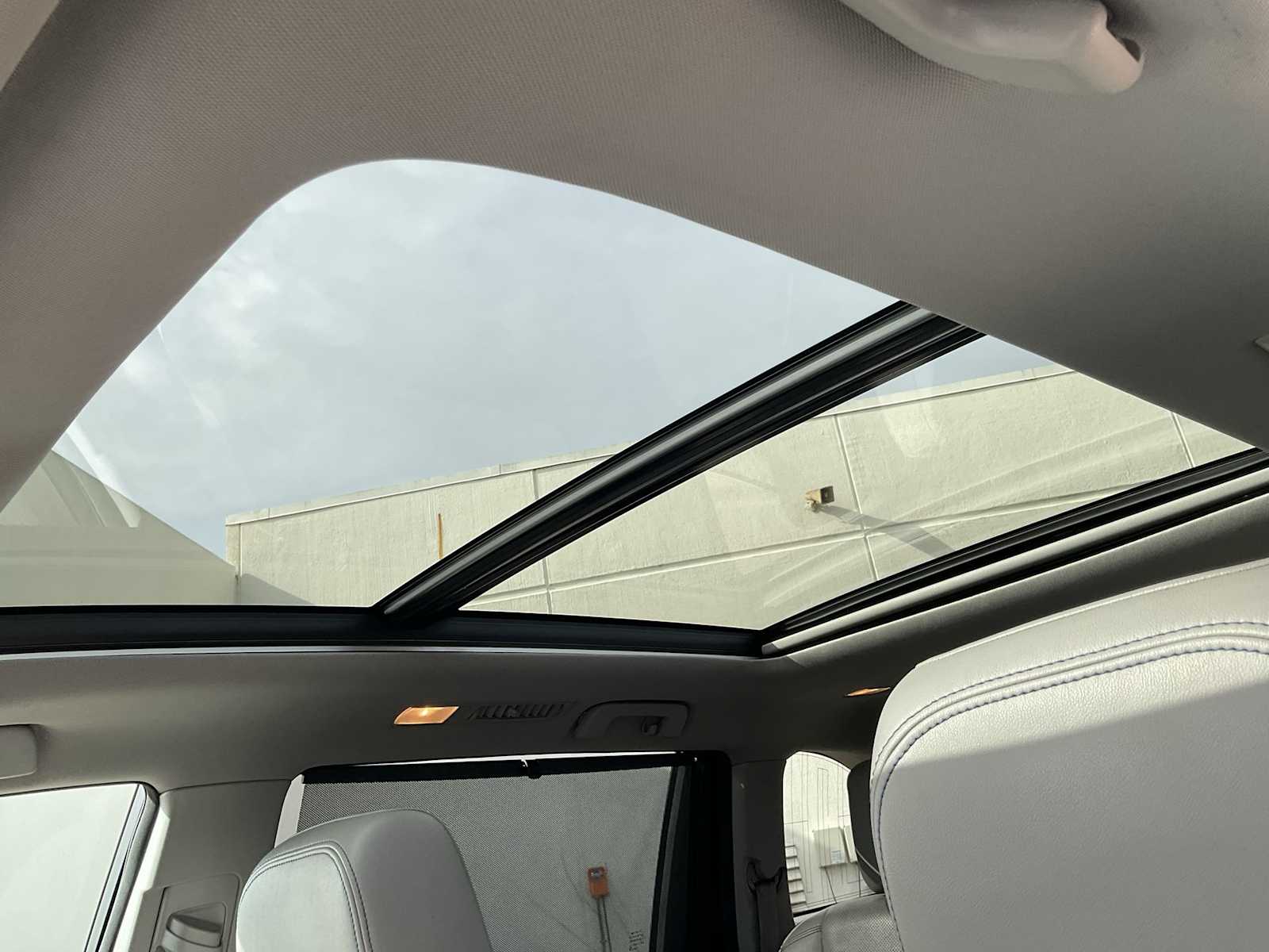 Thumbnail: 2014 Toyota Highlander - 20