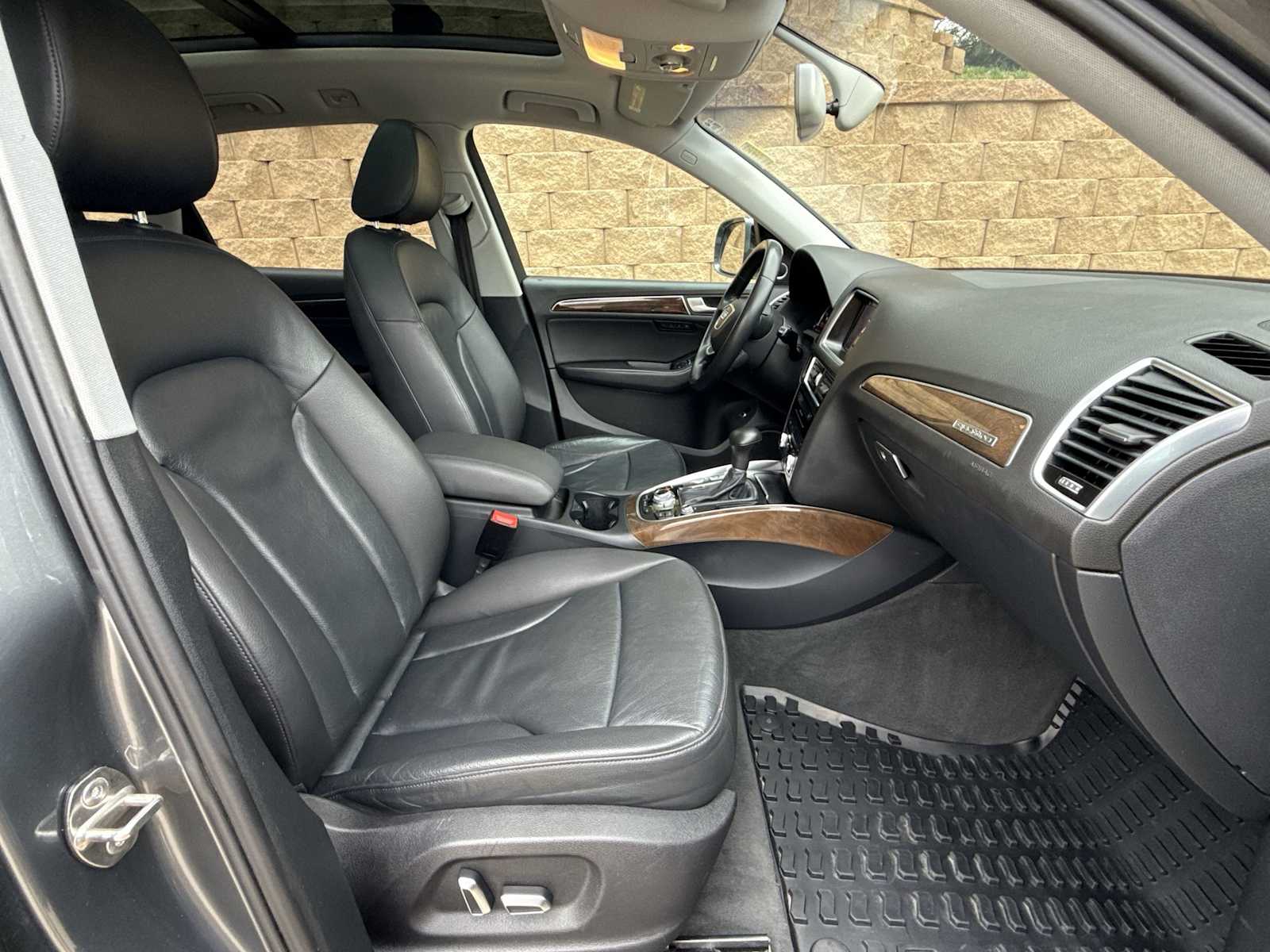 Thumbnail: 2016 Audi Q5 - 24