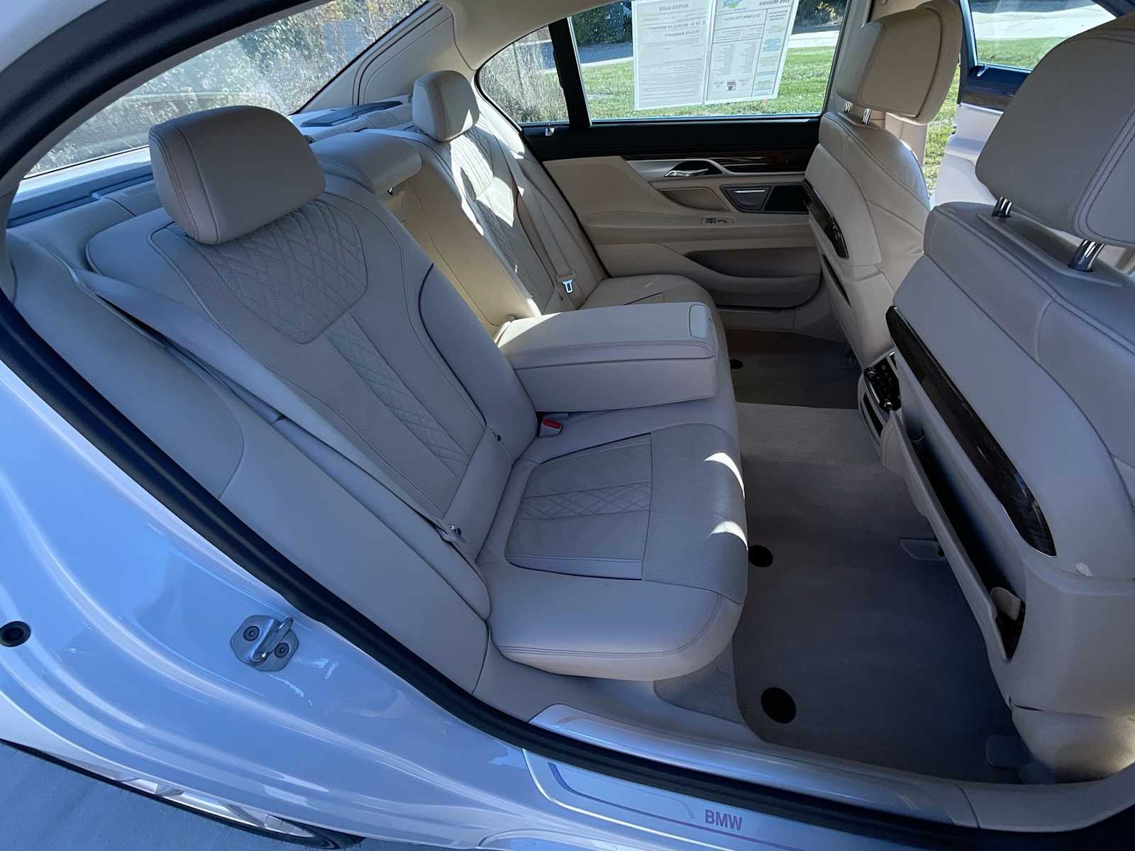 Thumbnail: 2018 BMW 7 Series - 14