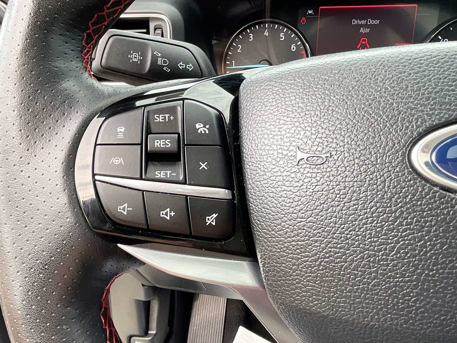 Thumbnail: 2023 Ford Explorer - 26