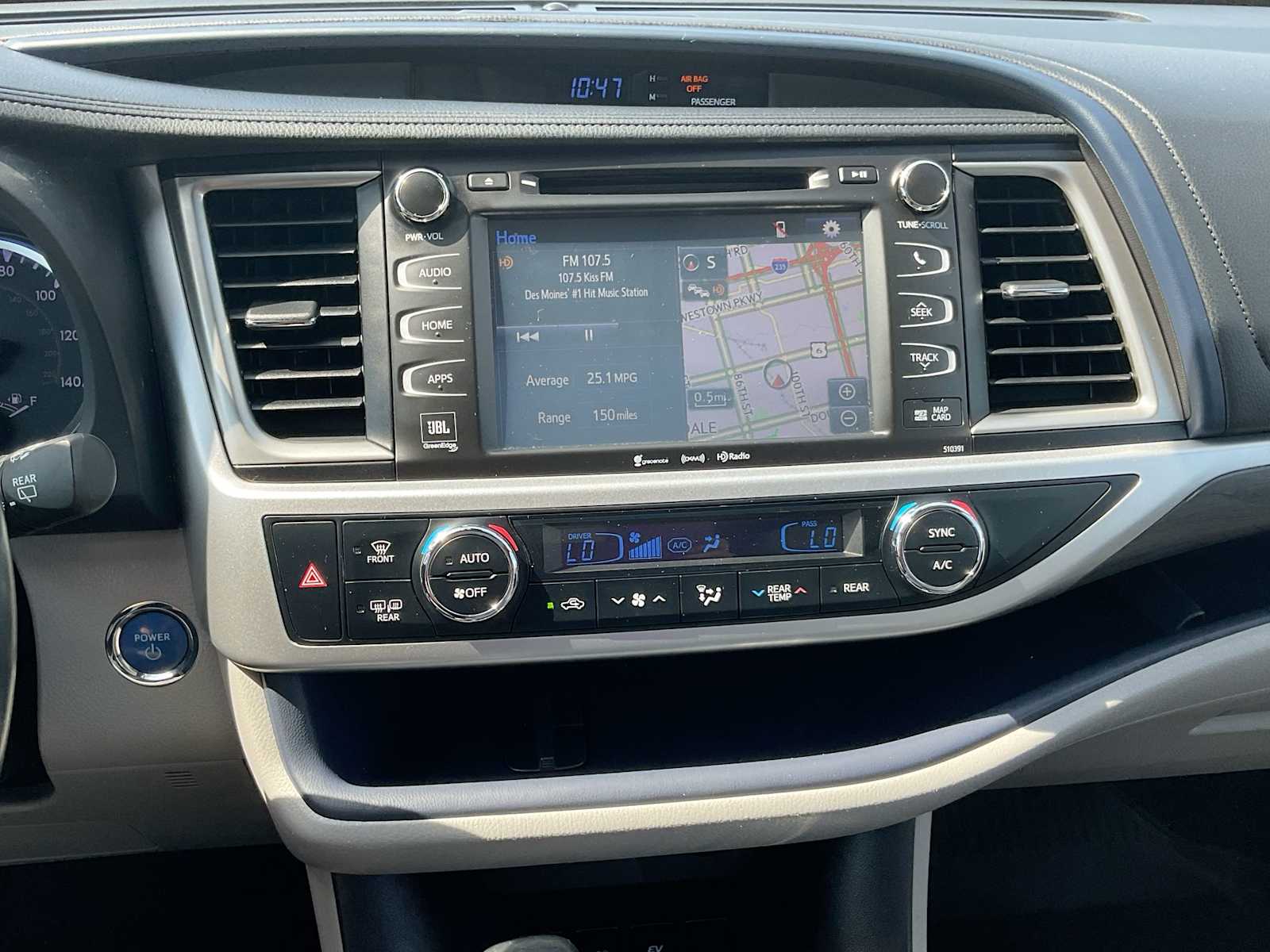 Thumbnail: 2019 Toyota Highlander - 30