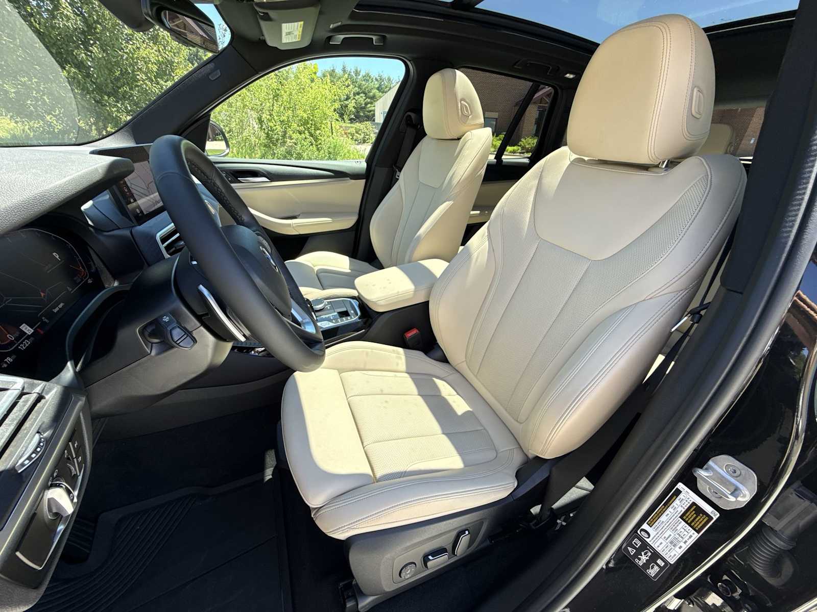 Thumbnail: 2024 BMW X3 - 16