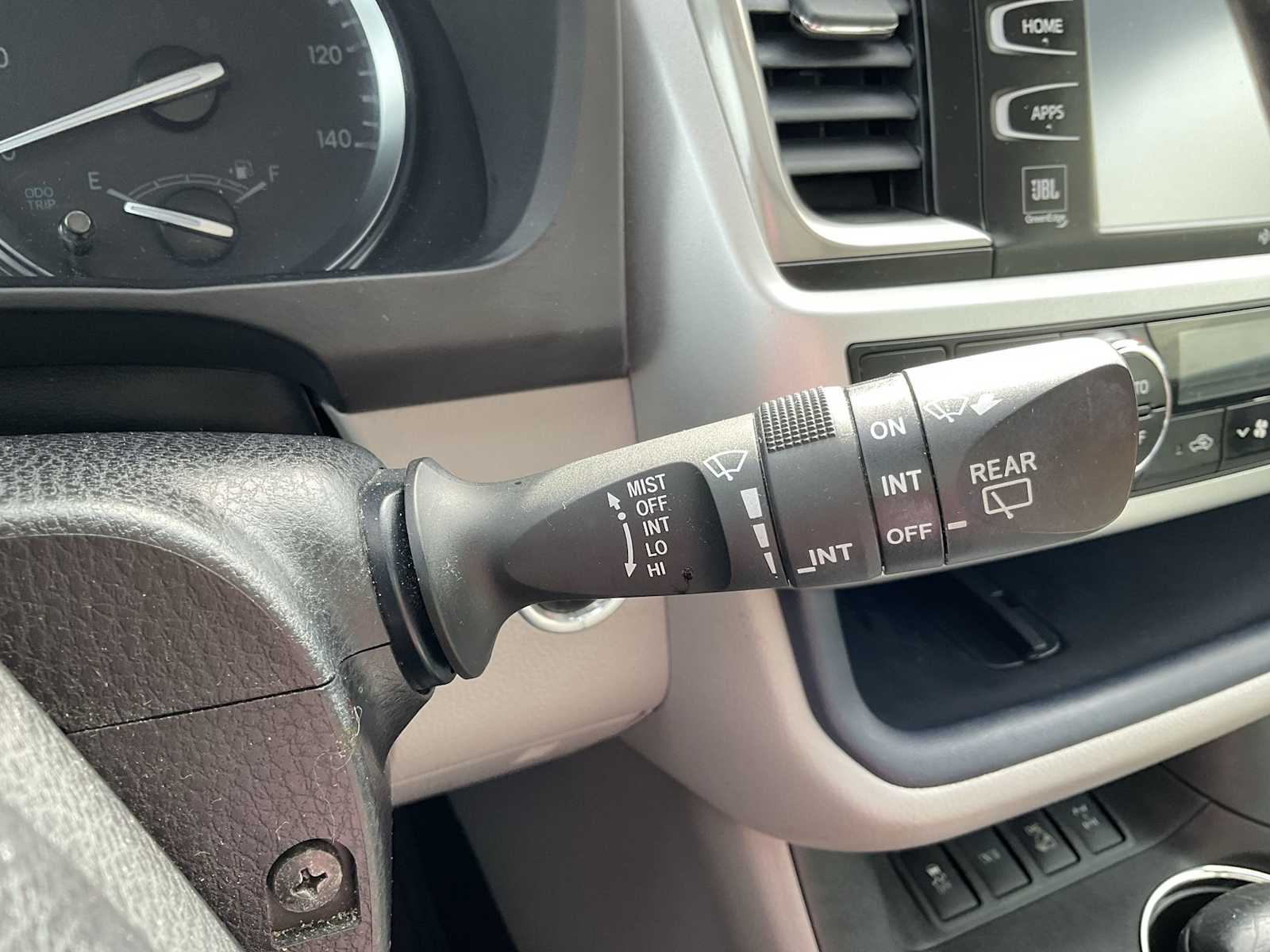 Thumbnail: 2014 Toyota Highlander - 28