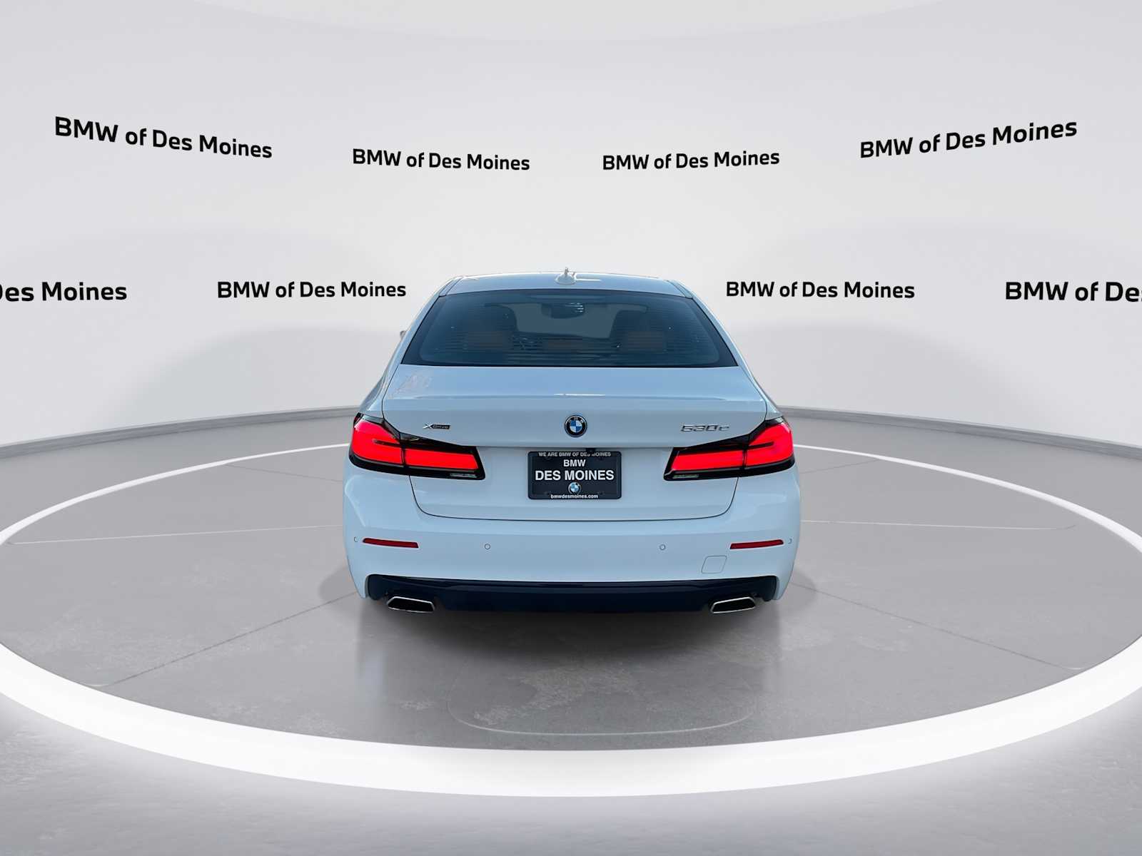 Thumbnail: 2023 BMW 5 Series - 7