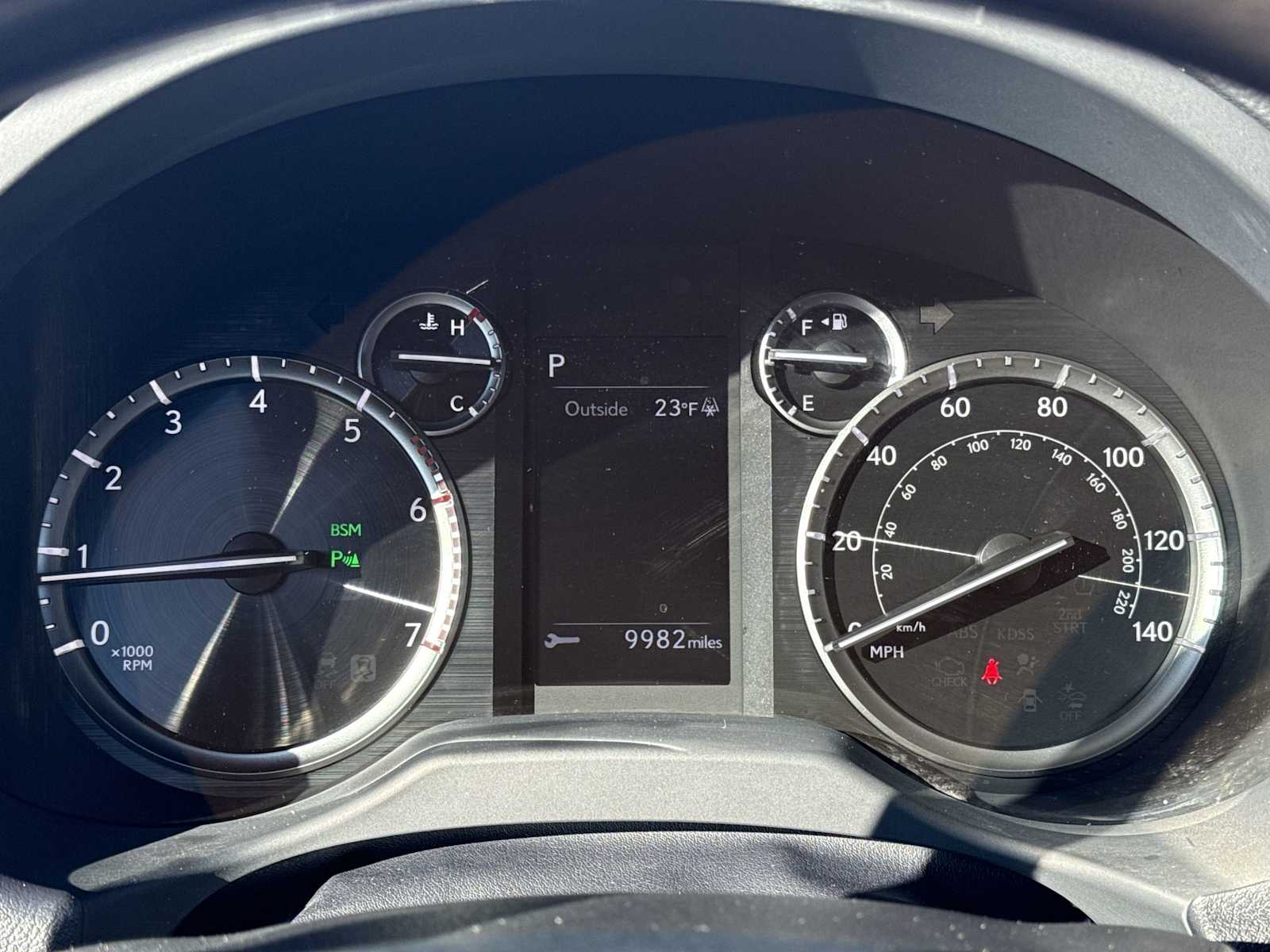 Thumbnail: 2023 Lexus GX - 36