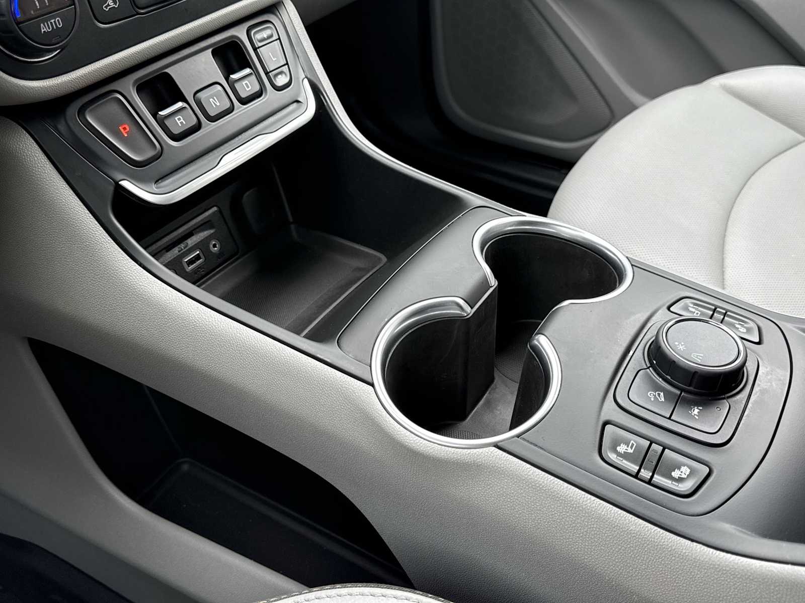 Thumbnail: 2019 GMC Terrain - 28