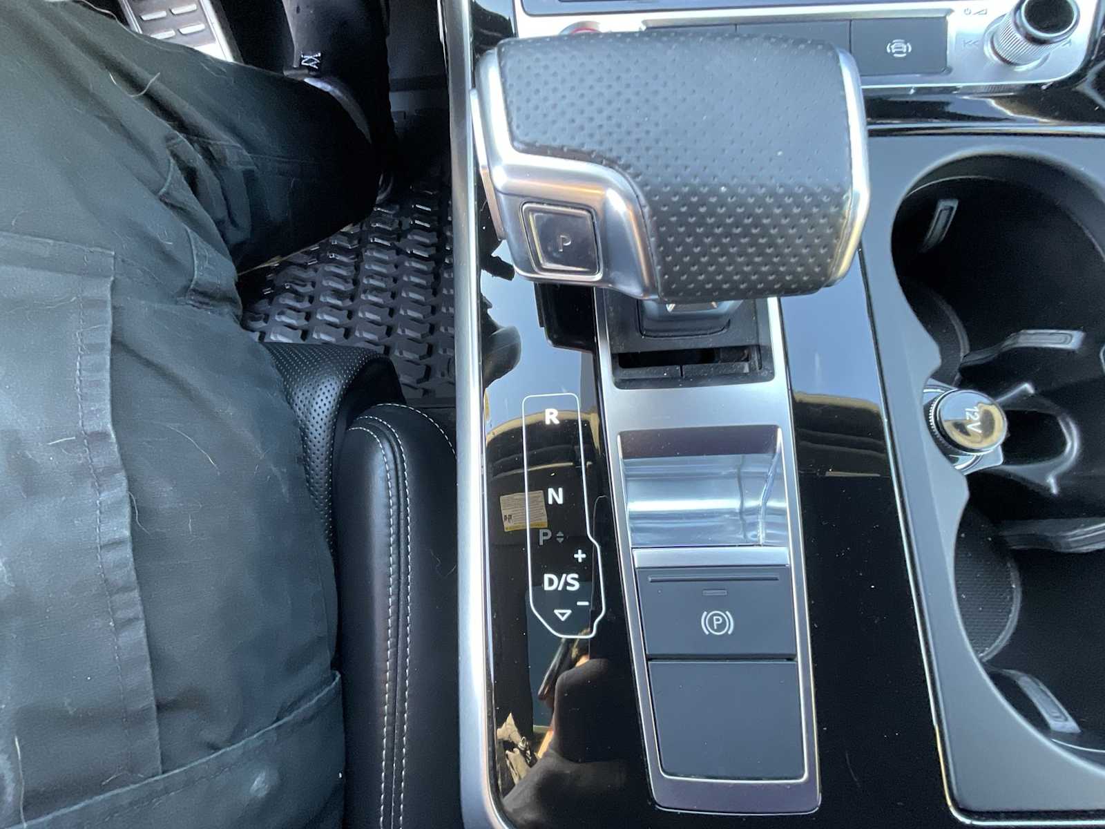 Thumbnail: 2021 Audi SQ7 - 32