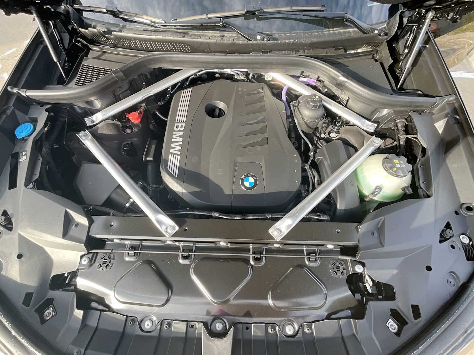 Thumbnail: 2026 BMW X7 - 15