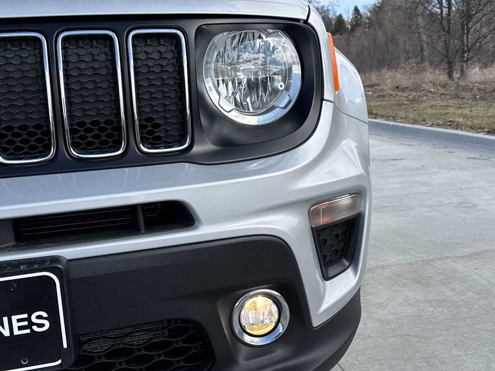 Thumbnail: 2019 Jeep Renegade - 11