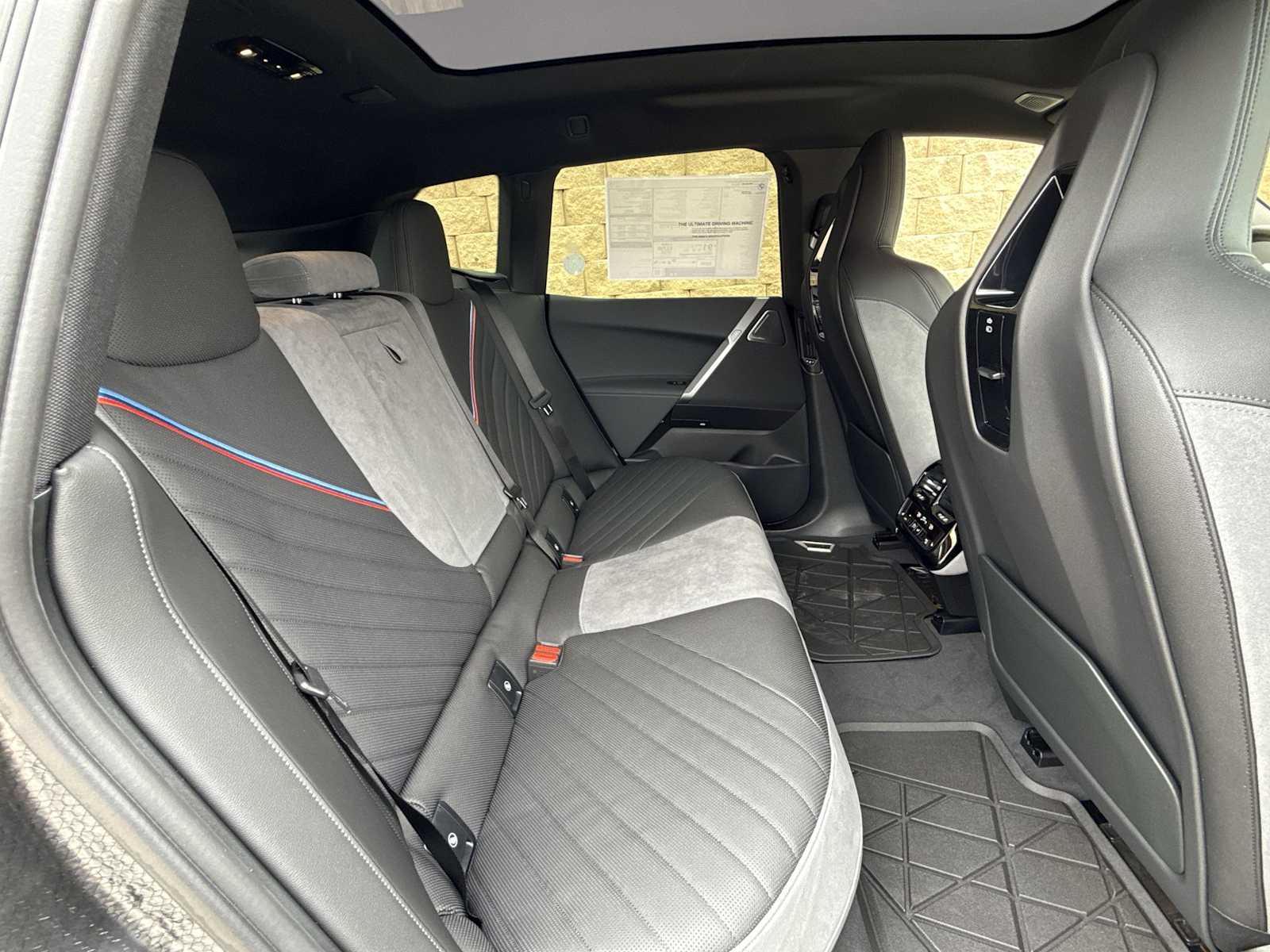 Thumbnail: 2026 BMW iX - 21