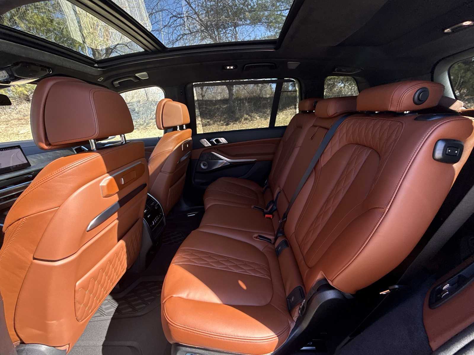 Thumbnail: 2026 BMW X7 - 21