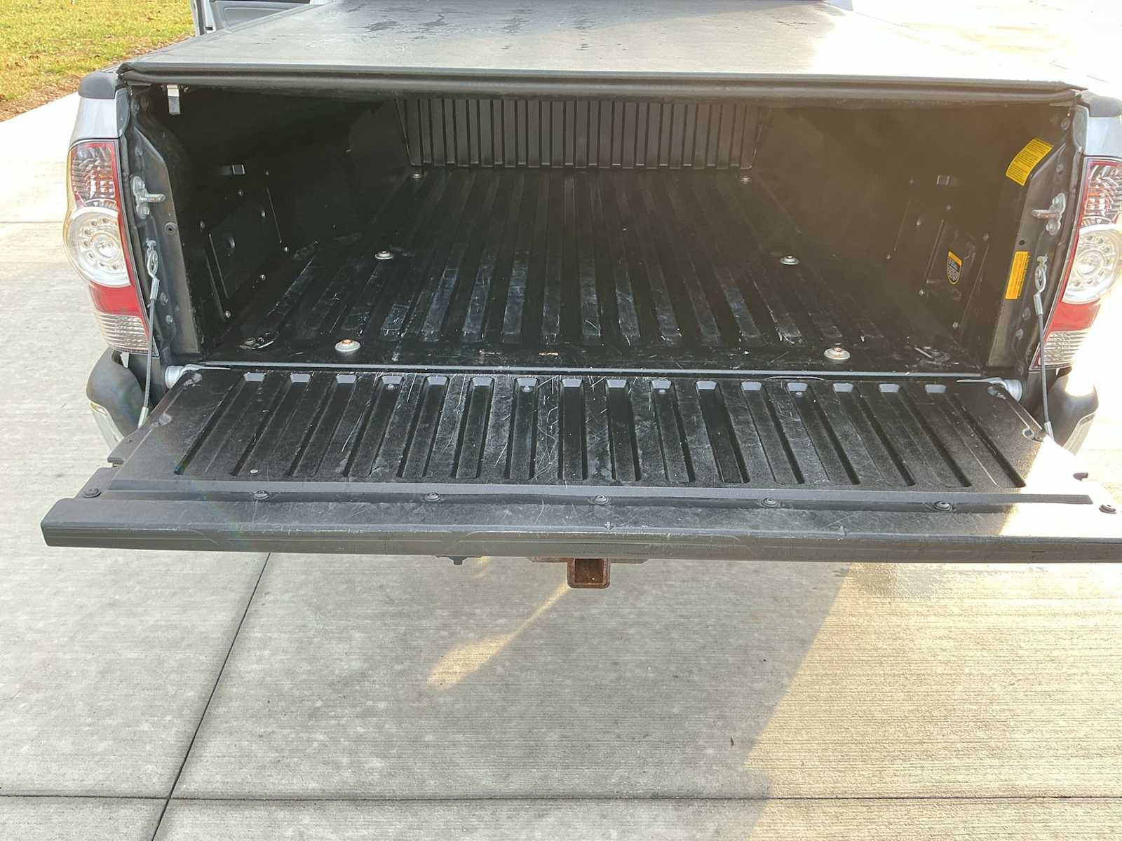 Thumbnail: 2012 Toyota Tacoma - 30