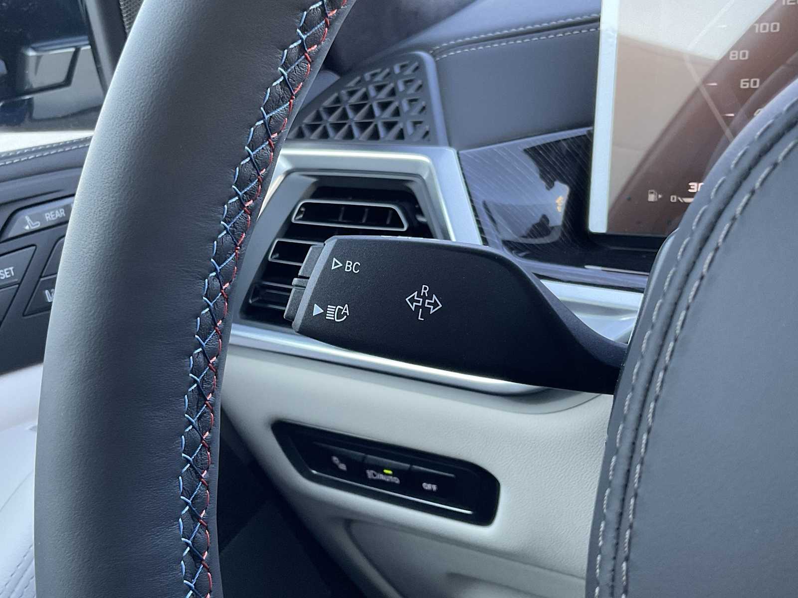 Thumbnail: 2026 BMW X7 - 28