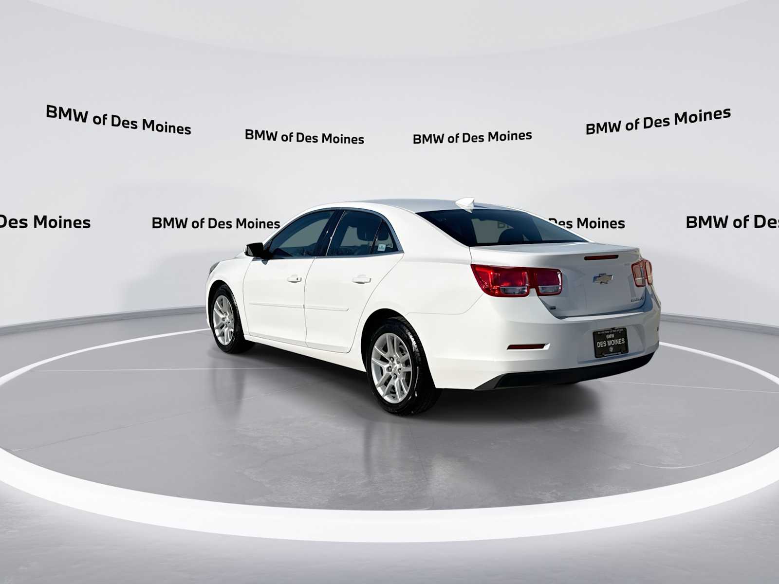 Thumbnail: 2015 Chevrolet Malibu - 6