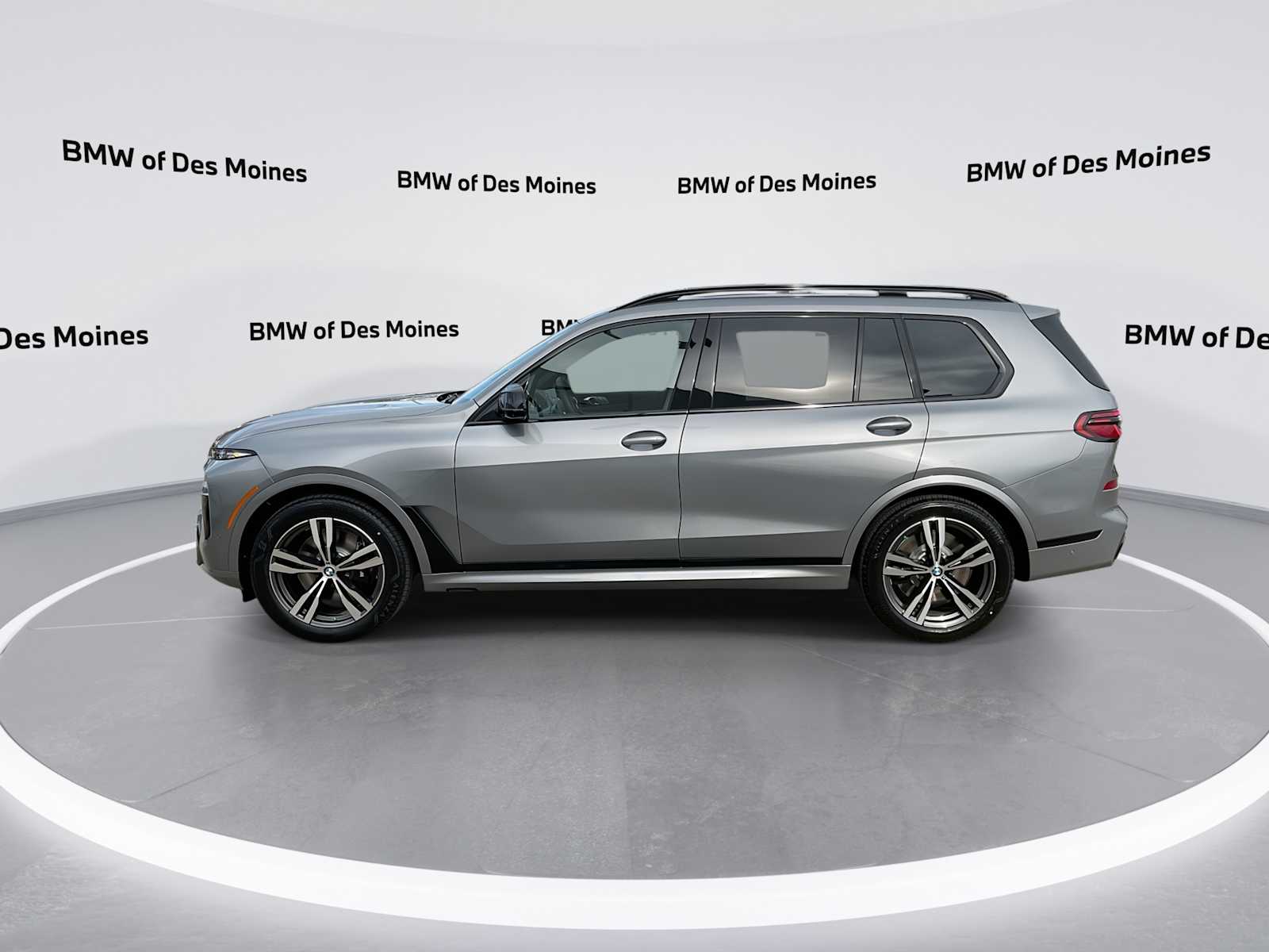 Thumbnail: 2026 BMW X7 - 5