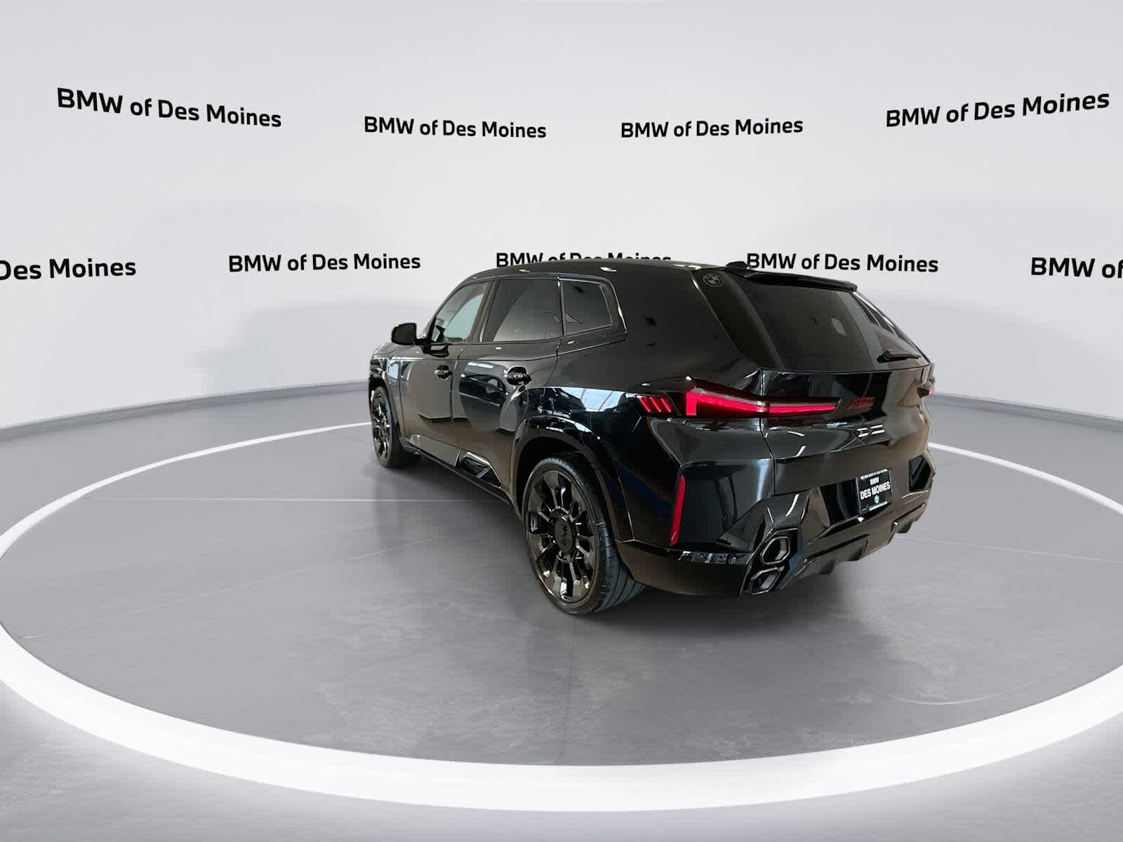 Thumbnail: 2026 BMW XM - 6