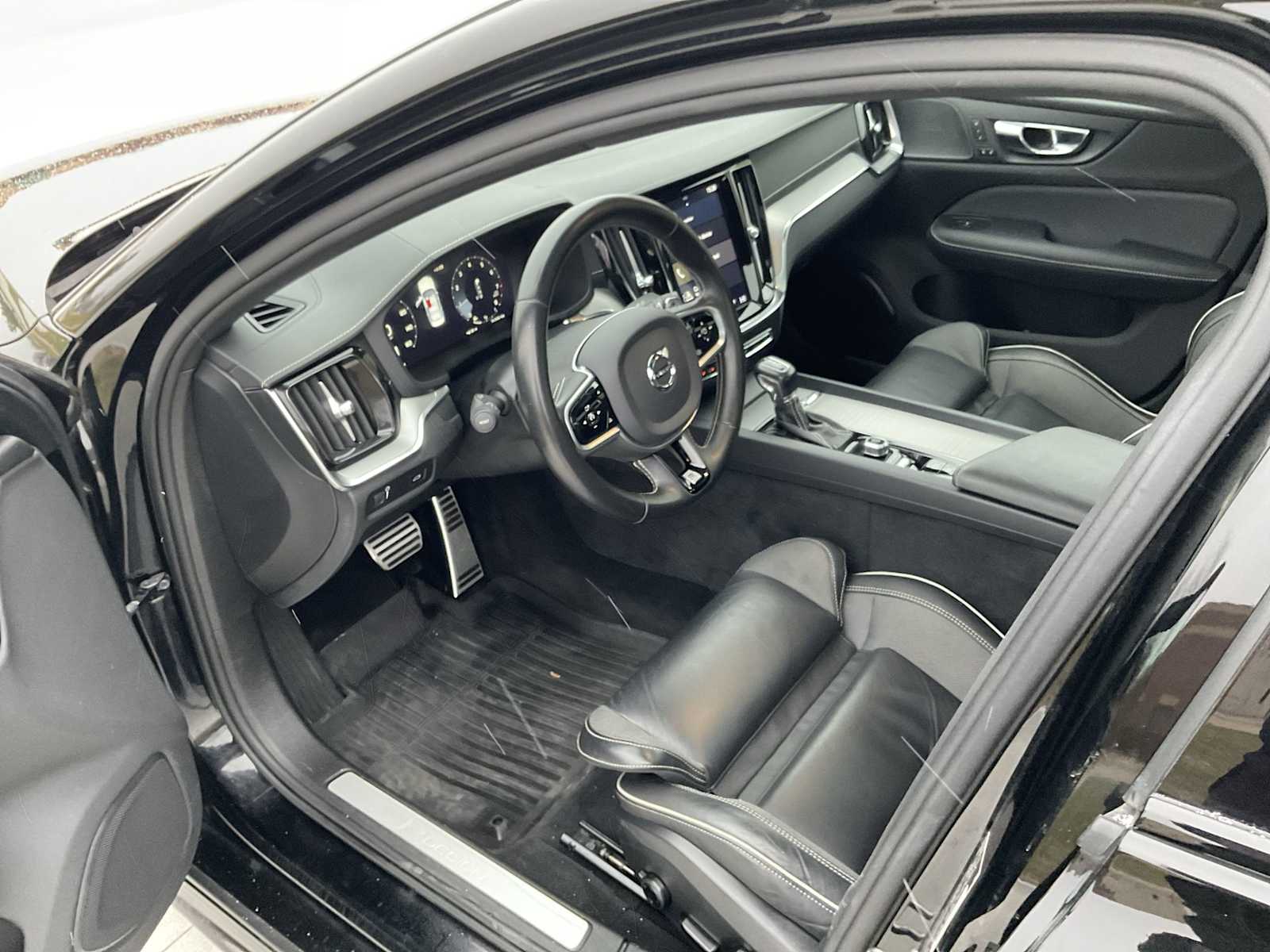 Thumbnail: 2020 Volvo S60 - 11