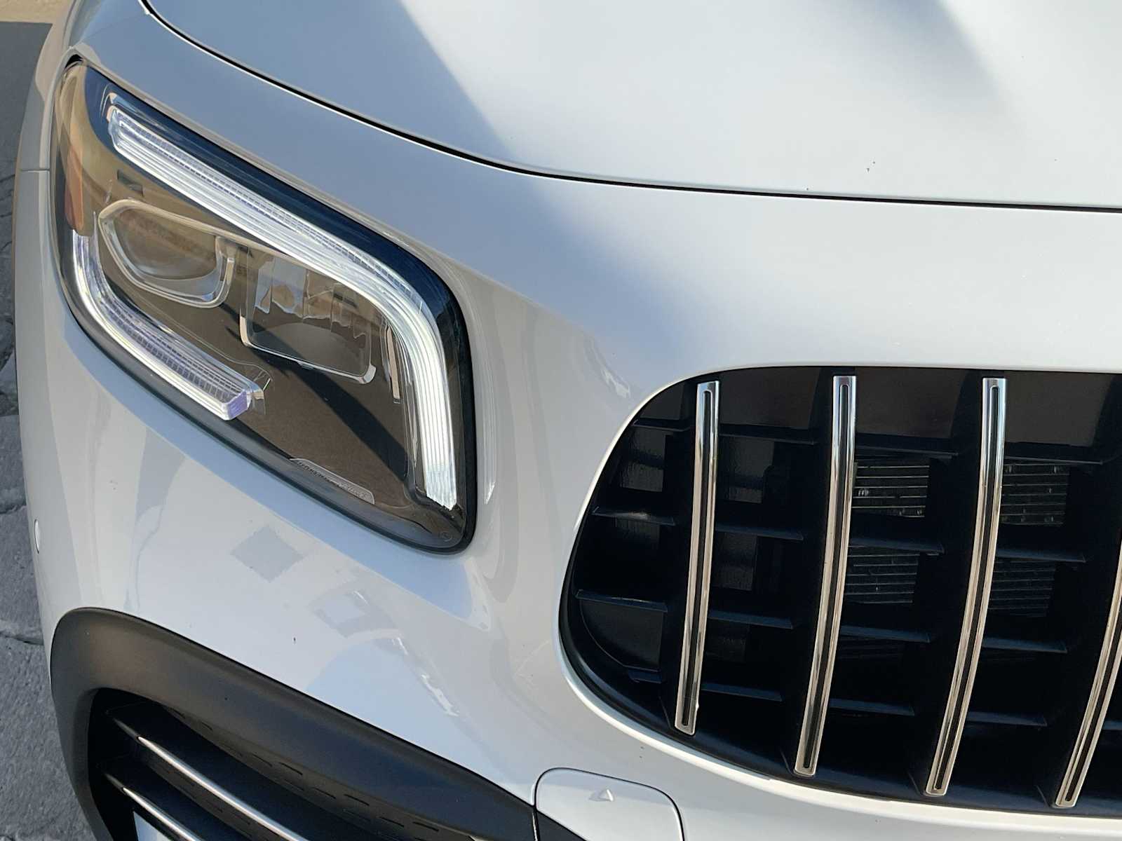 Thumbnail: 2022 Mercedes-Benz GLB - 11
