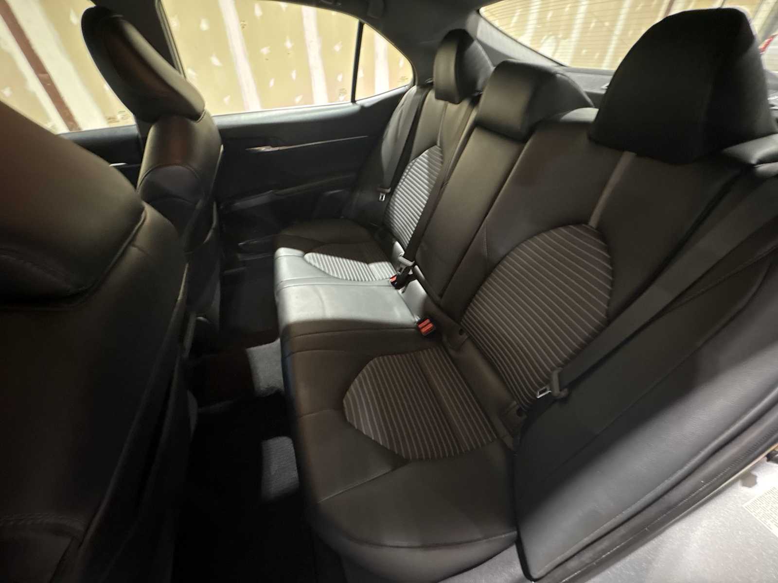 Thumbnail: 2018 Toyota Camry - 17