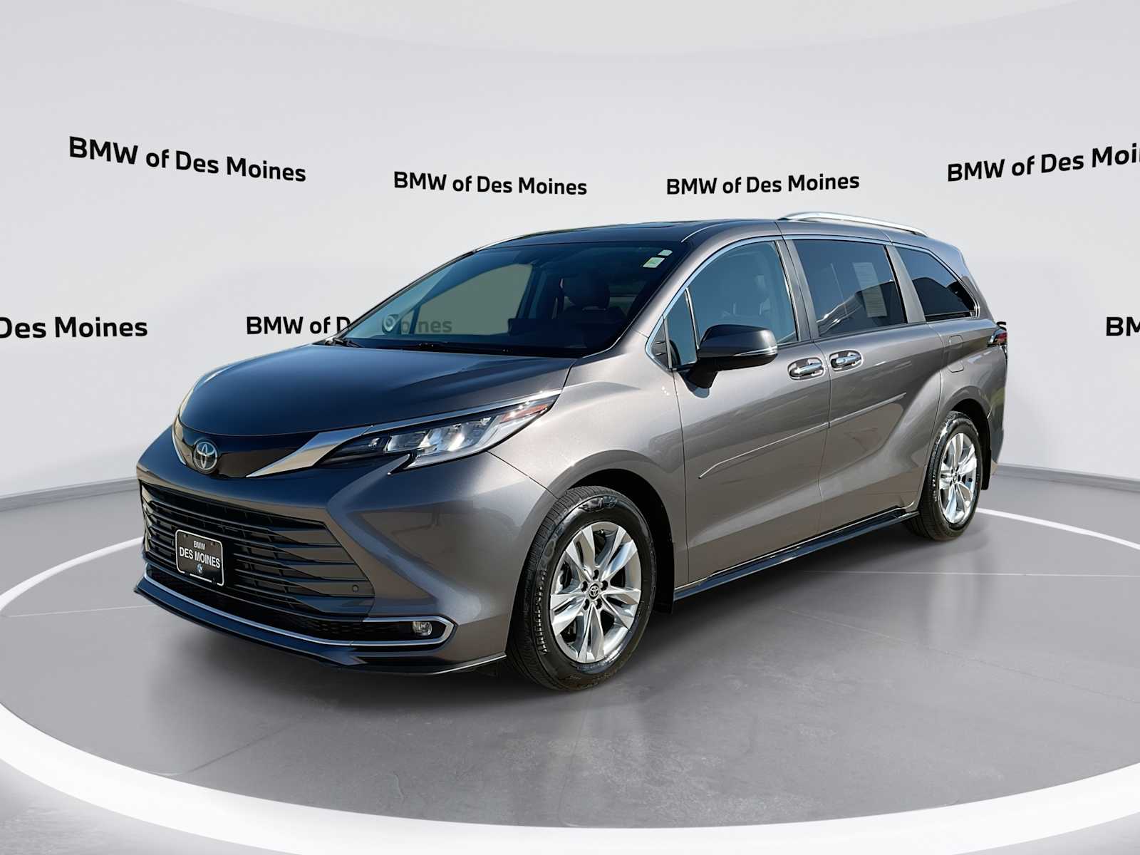 2022 Toyota Sienna Limited -
                  Urbandale, IA
