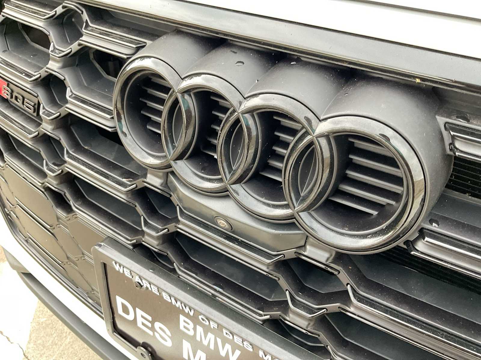 Thumbnail: 2024 Audi SQ5 - 12