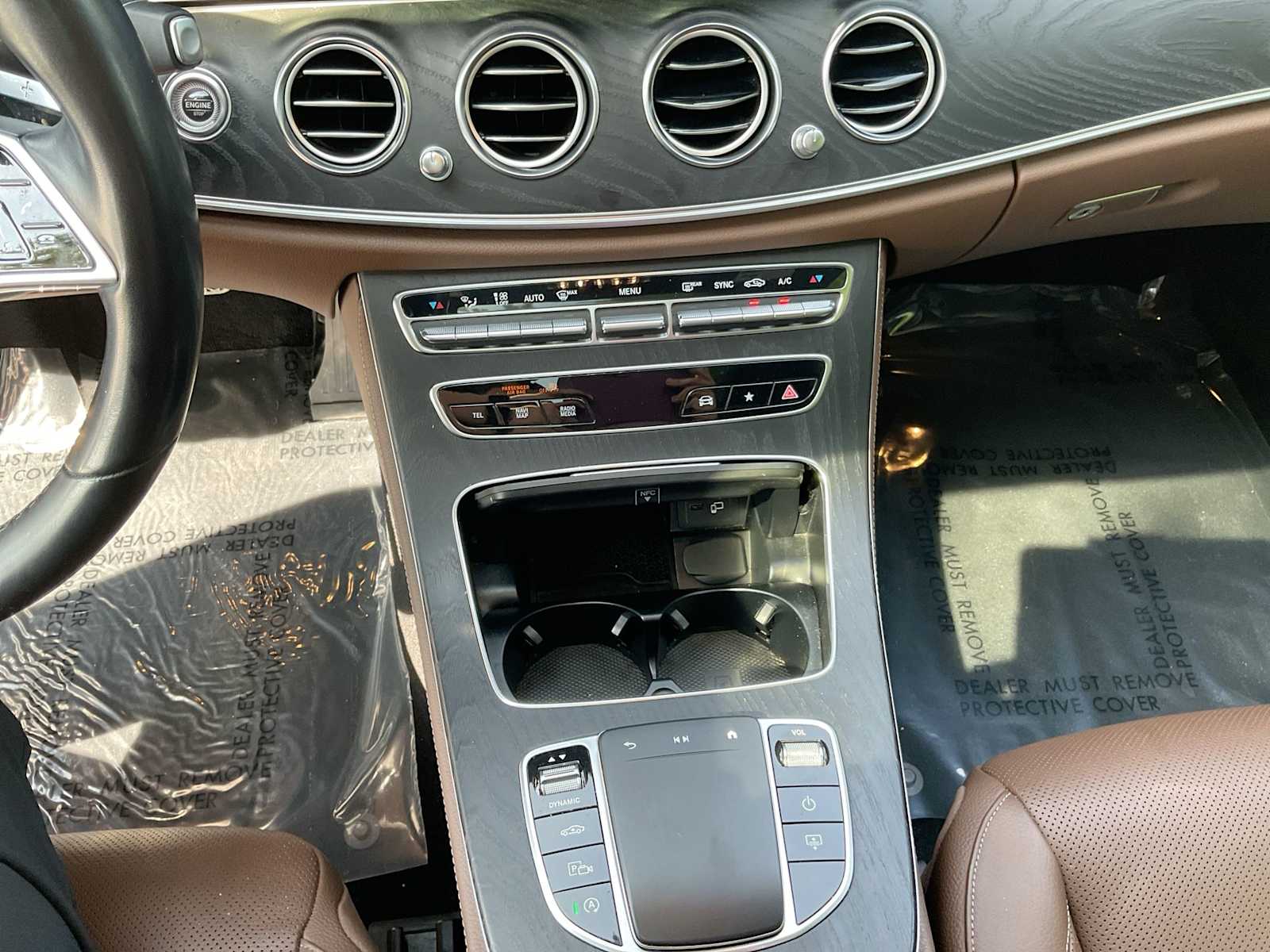 Thumbnail: 2022 Mercedes-Benz E-Class - 28