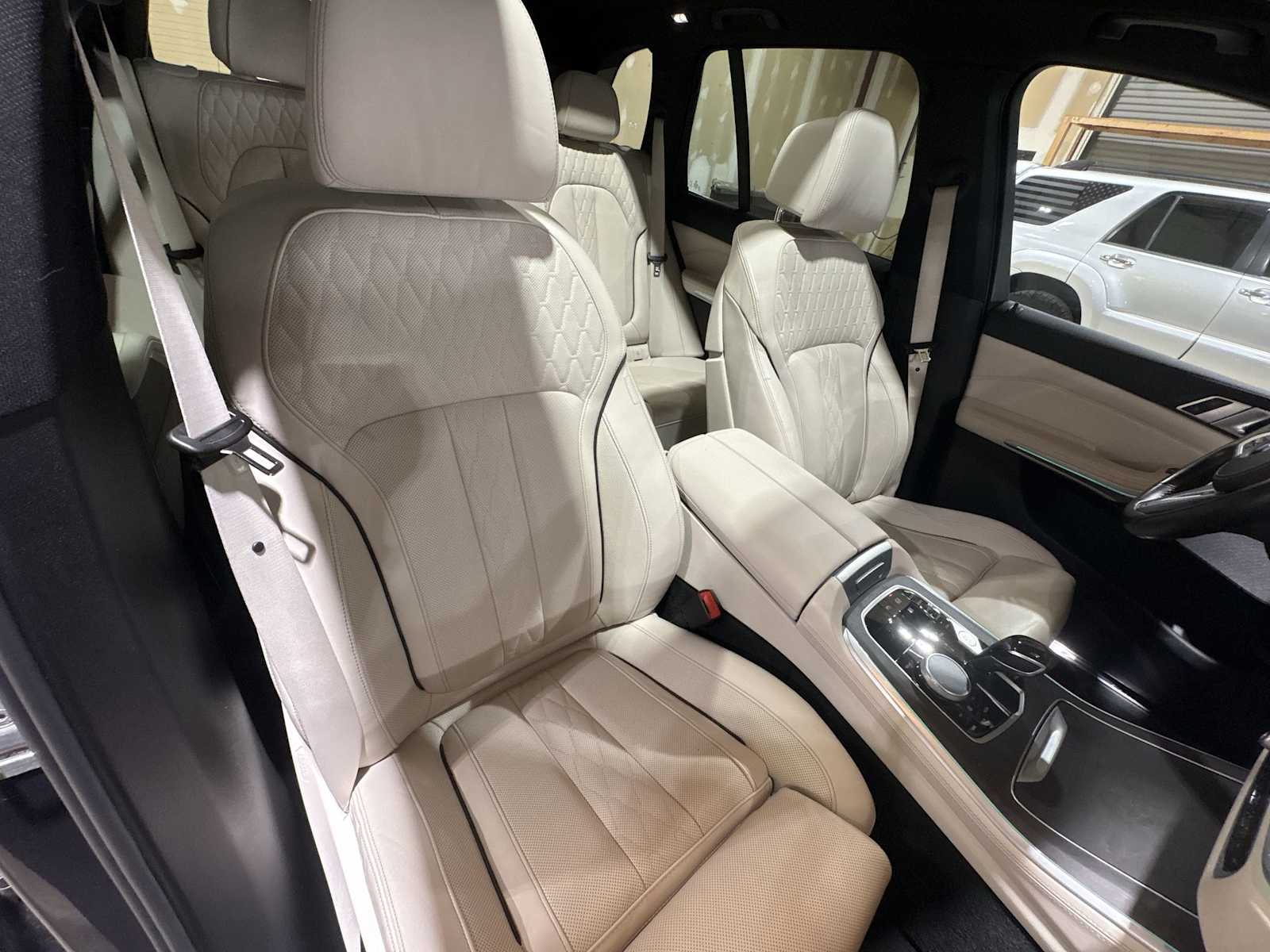 Thumbnail: 2021 BMW X5 - 12