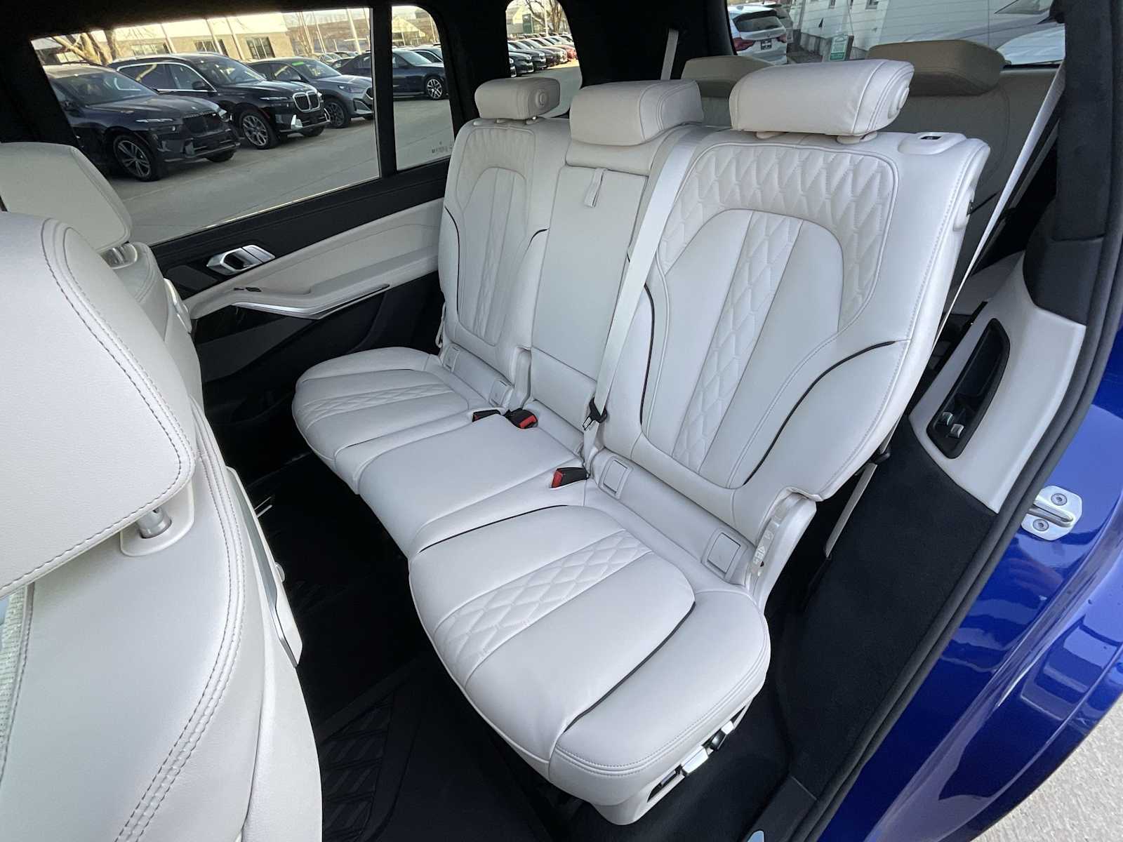 Thumbnail: 2026 BMW X7 - 20