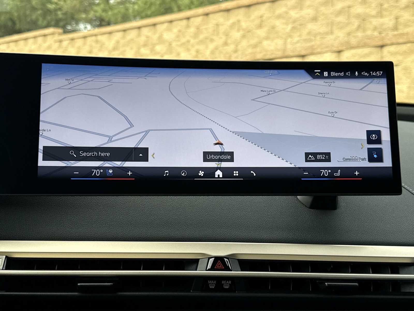 Thumbnail: 2026 BMW iX - 30