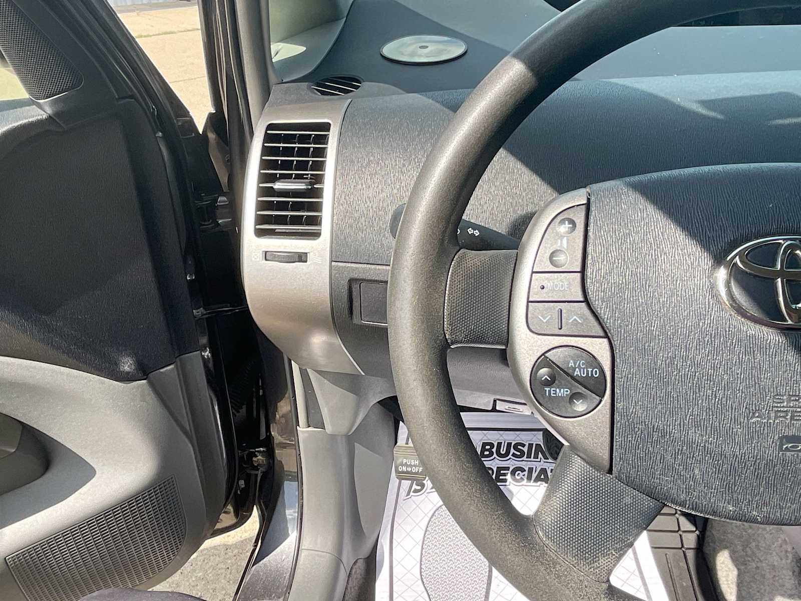 Thumbnail: 2009 Toyota Prius - 21