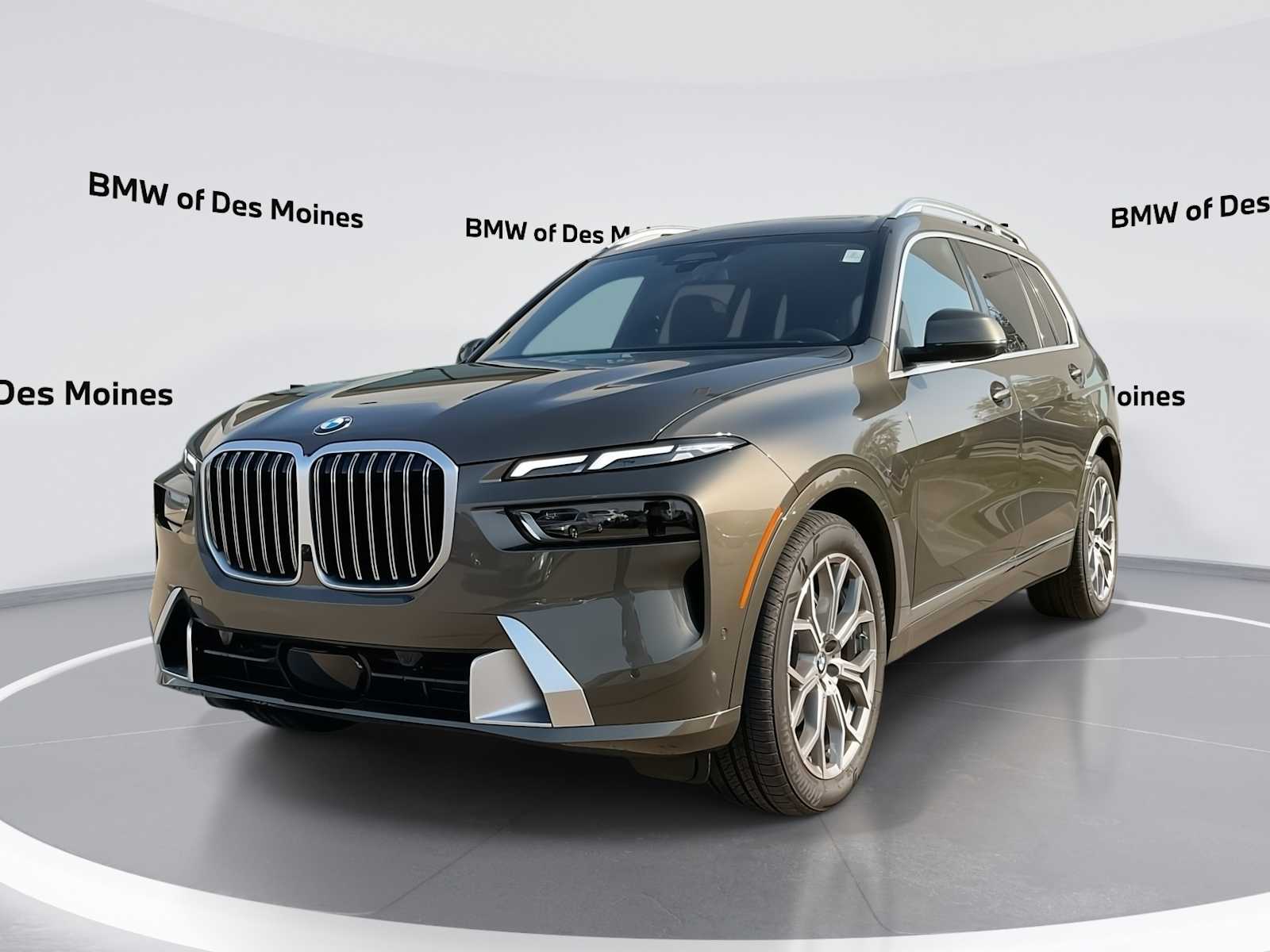 2025 BMW X7 xDrive40i -
                  Urbandale, IA