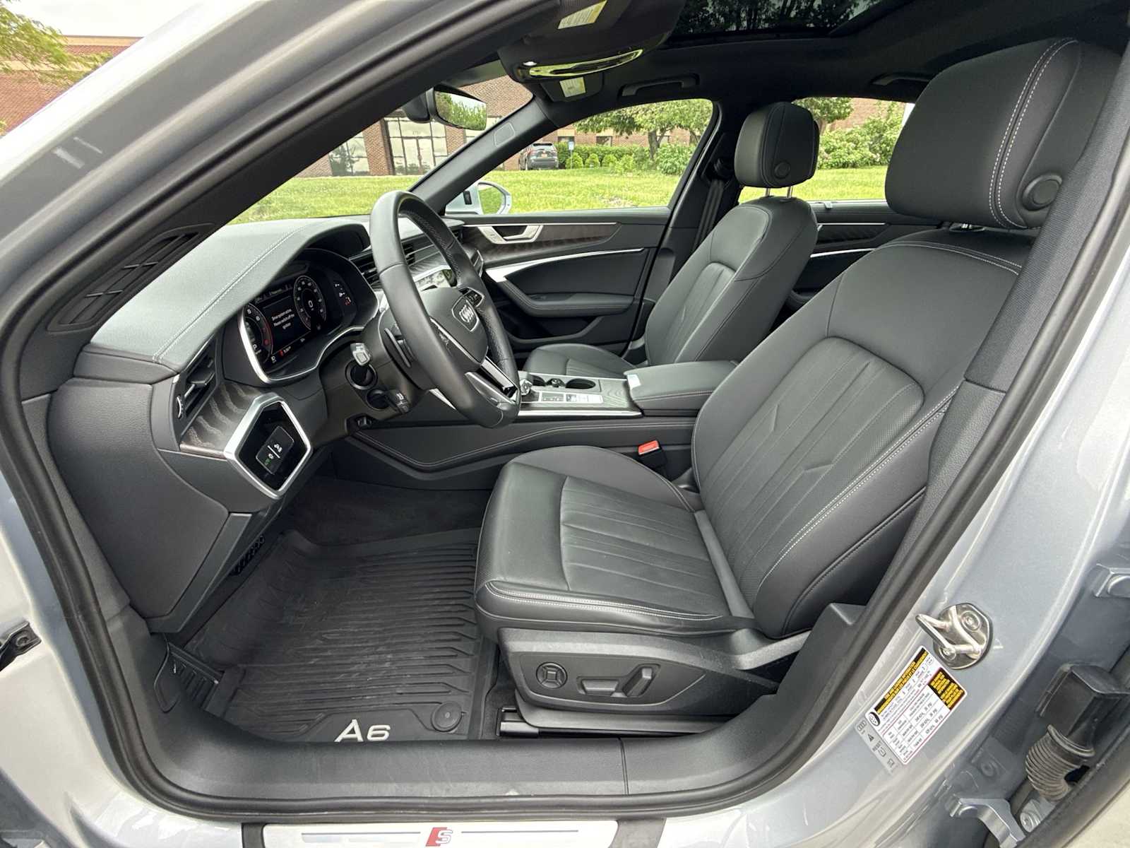 Thumbnail: 2022 Audi A6 - 10