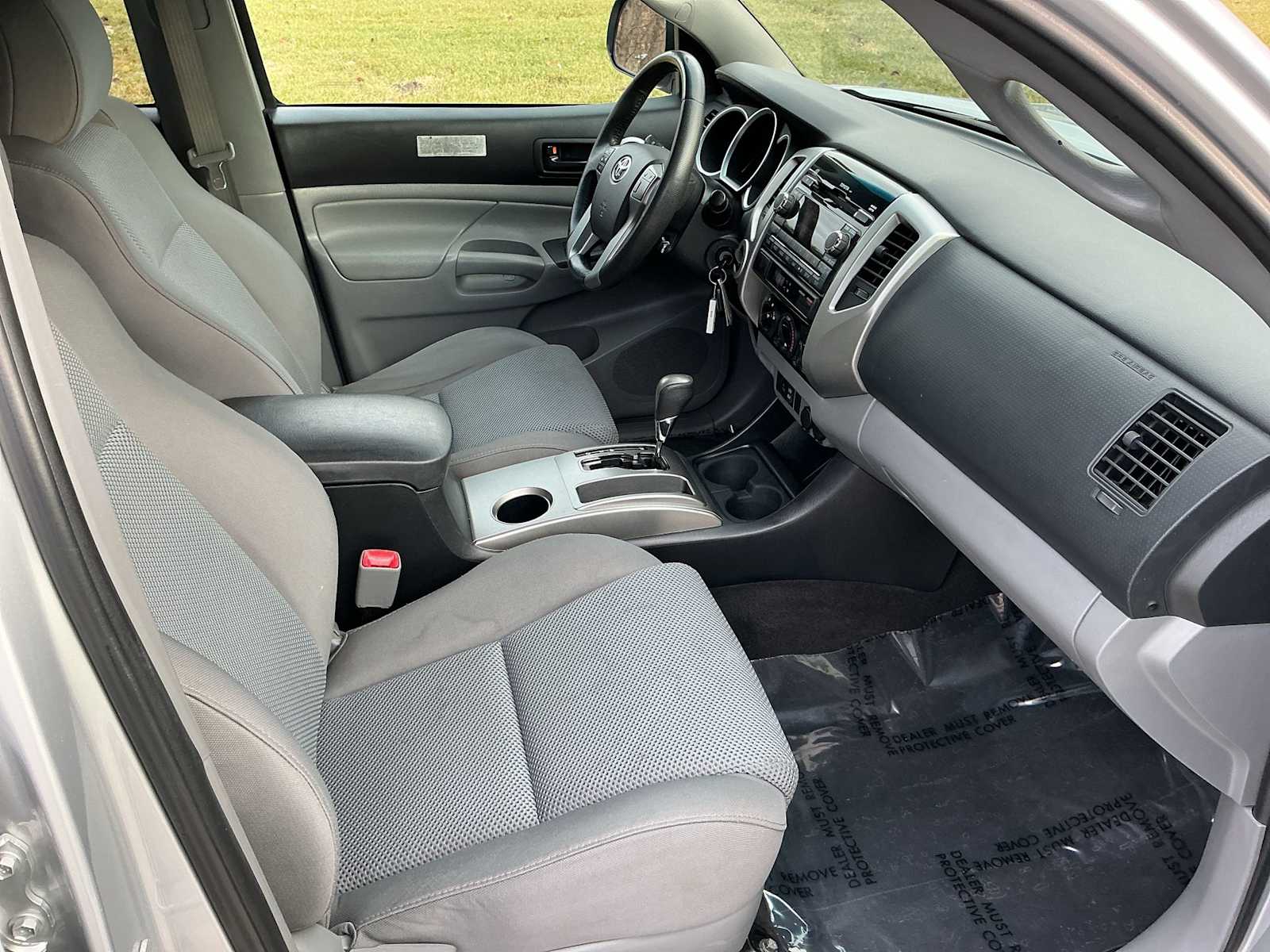 Thumbnail: 2012 Toyota Tacoma - 13