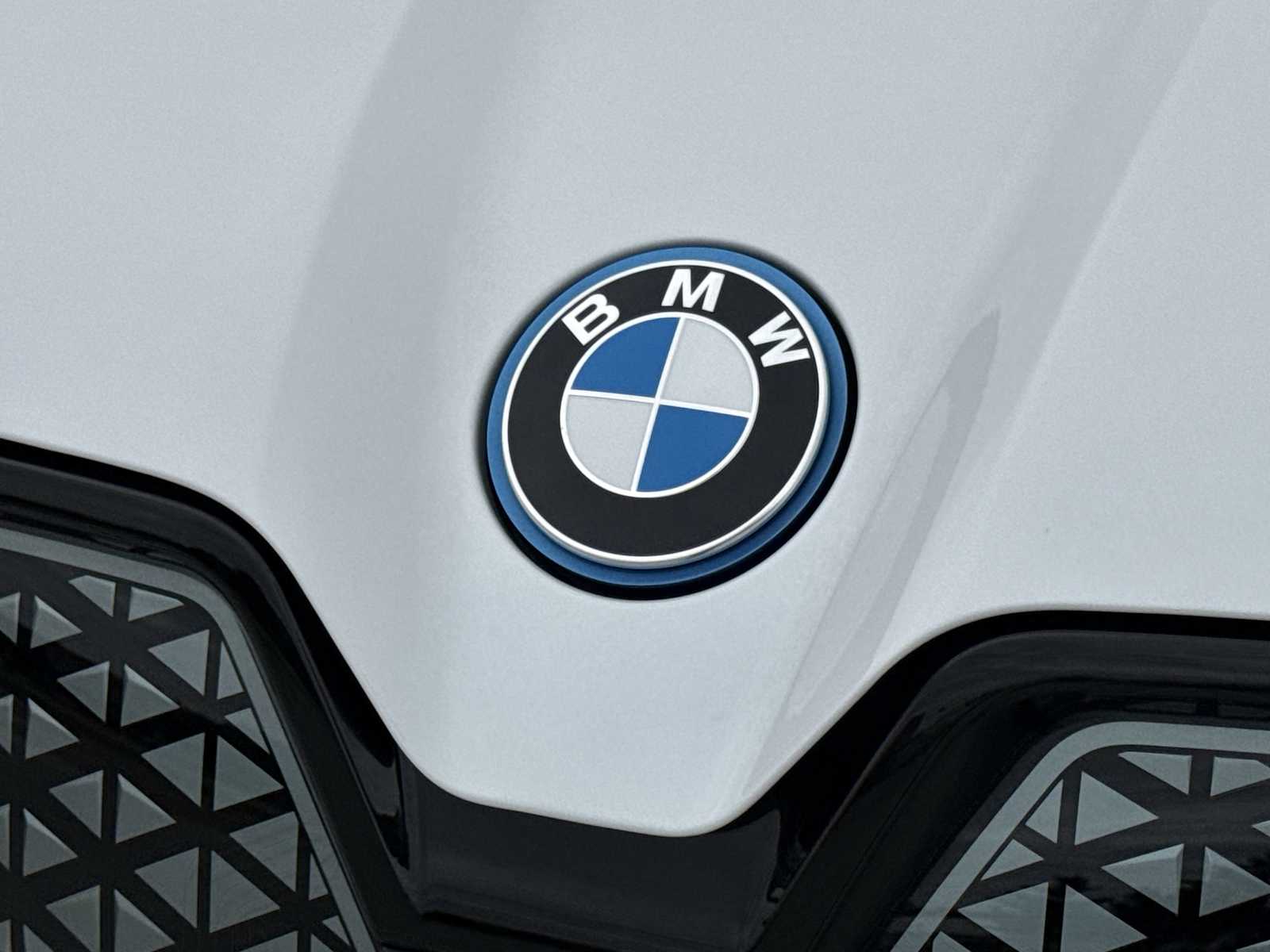 2024 BMW iX Base - Photo 12