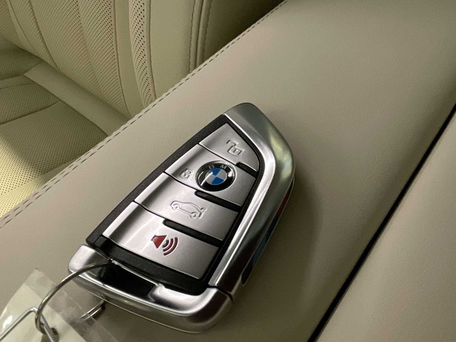 Thumbnail: 2026 BMW 8 Series - 35