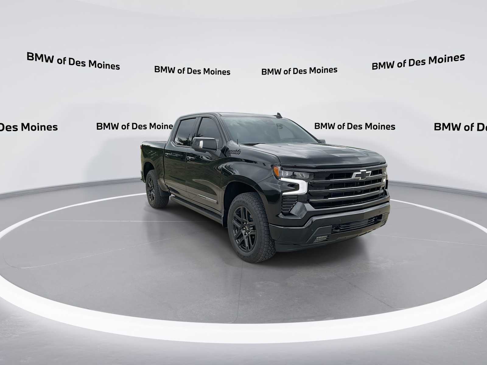 2025 Chevrolet Silverado 1500 High Country 2