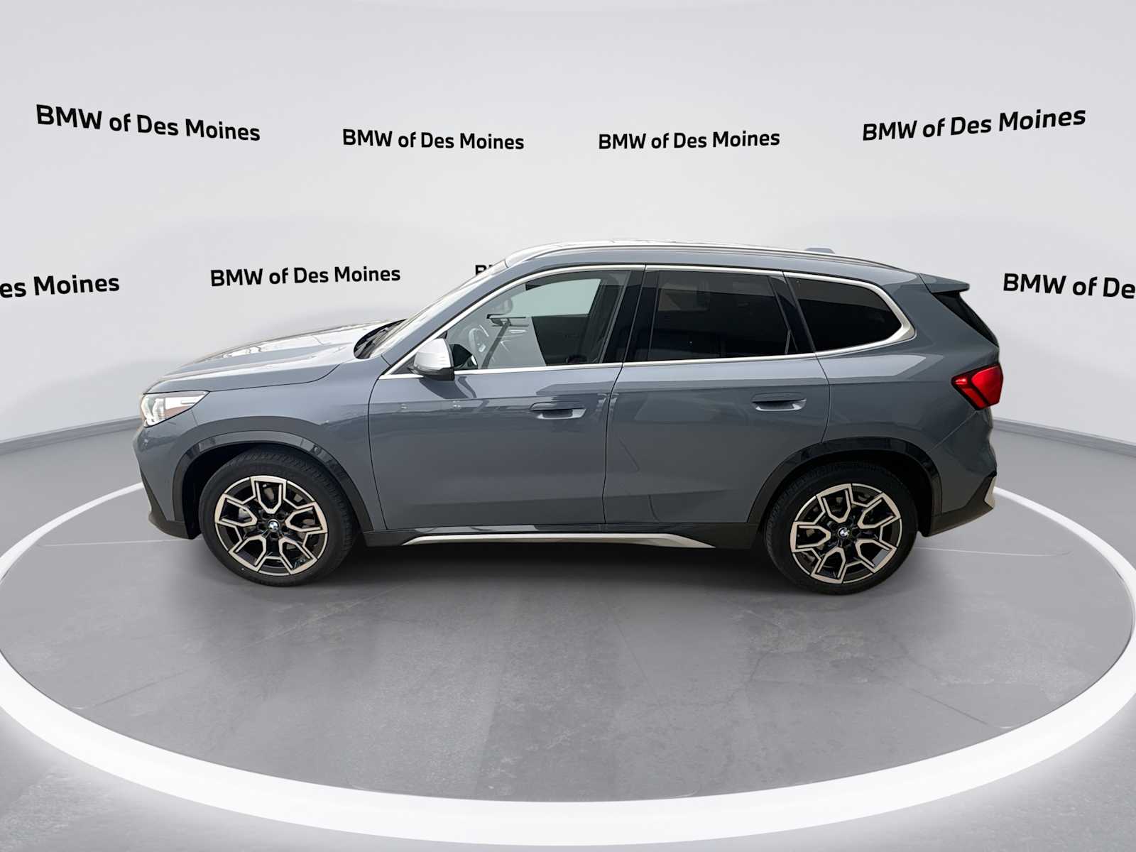 Thumbnail: 2023 BMW X1 - 5