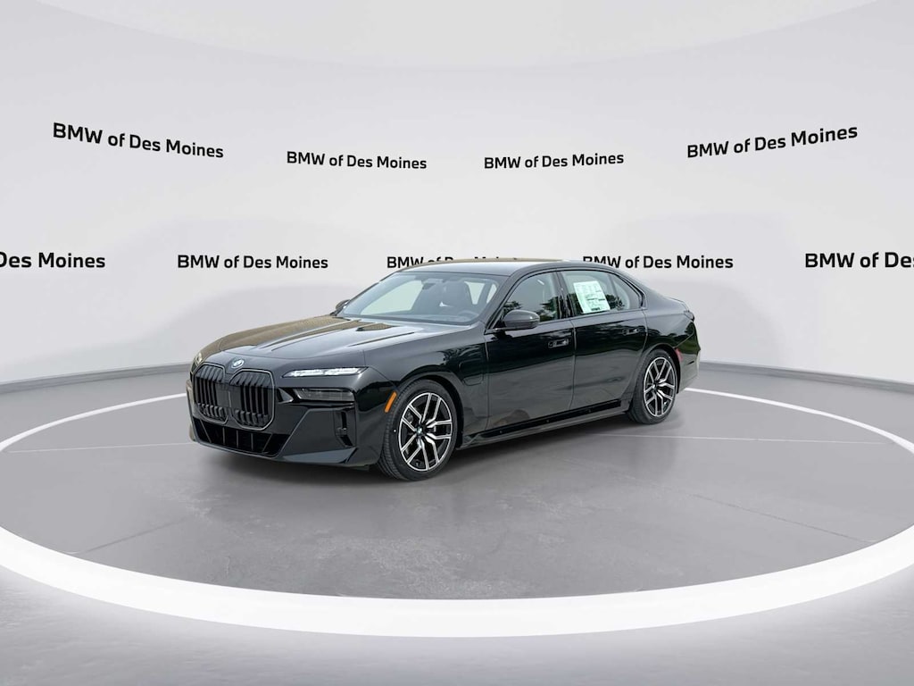 New 2026 BMW 750e xDrive Sedan