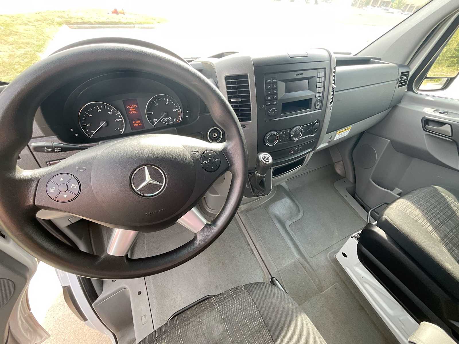 Thumbnail: 2016 Mercedes-Benz Sprinter - 15