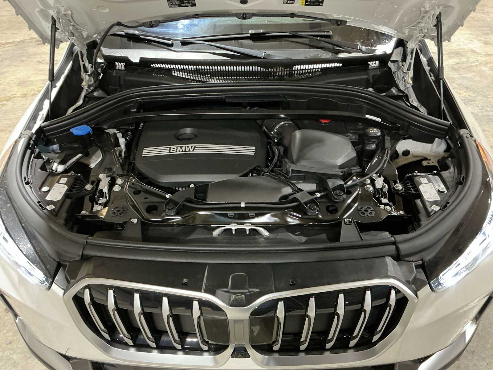 Thumbnail: 2025 BMW X1 - 14