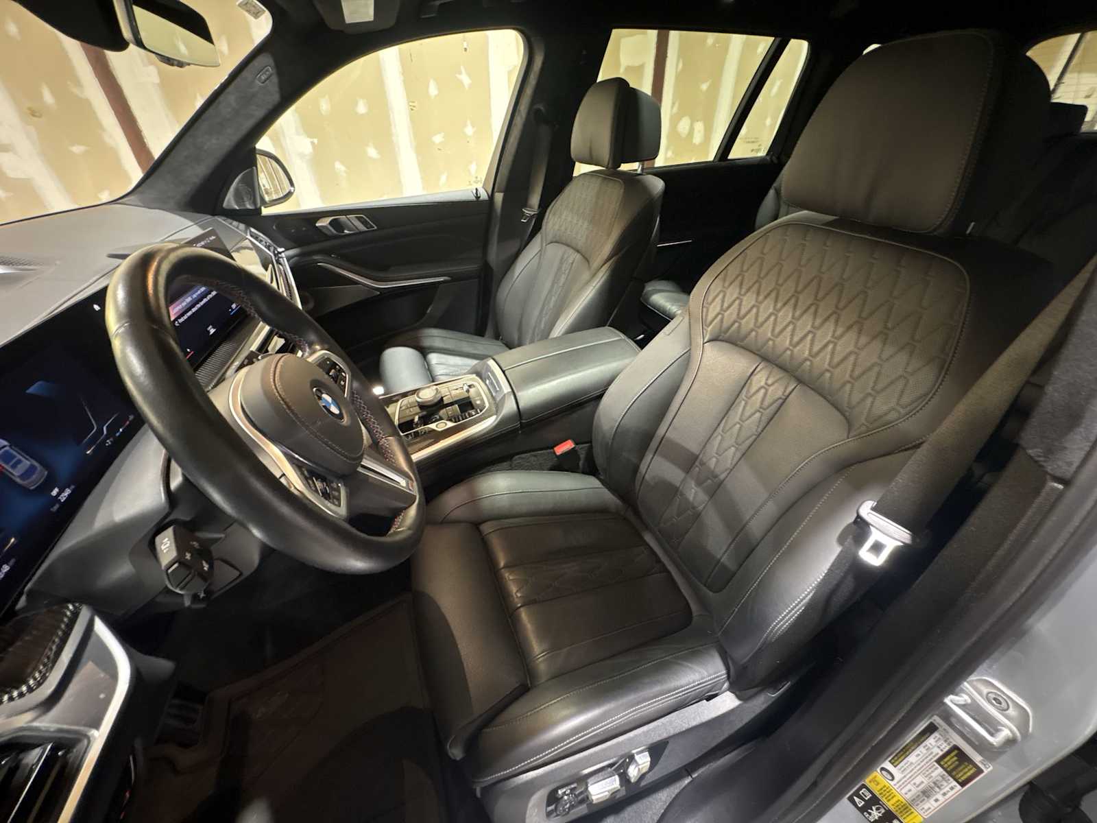 Thumbnail: 2023 BMW X7 - 17