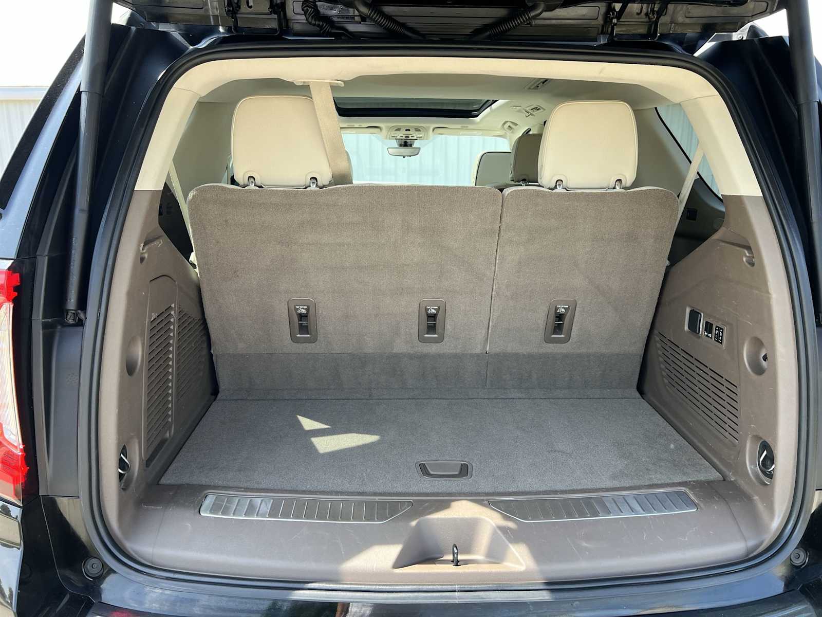 2021 GMC Yukon Denali 34
