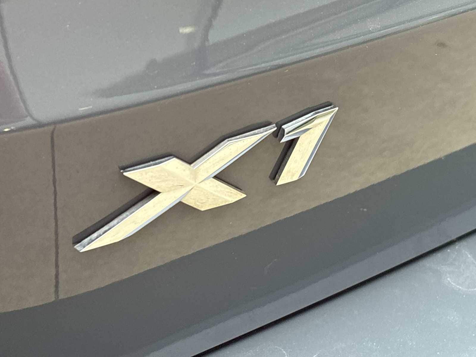 Thumbnail: 2023 BMW X1 - 12