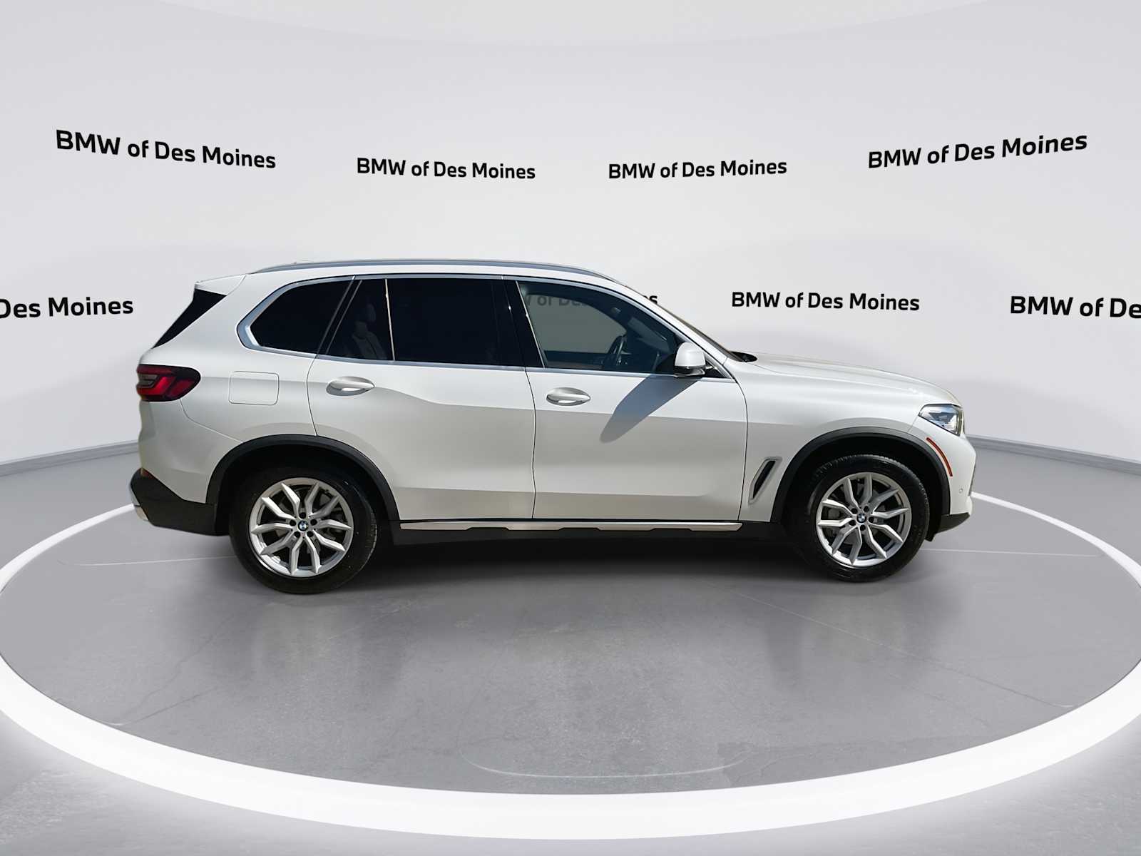 Thumbnail: 2021 BMW X5 - 9