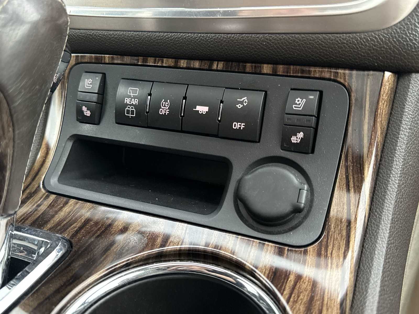 Thumbnail: 2013 GMC Acadia - 32